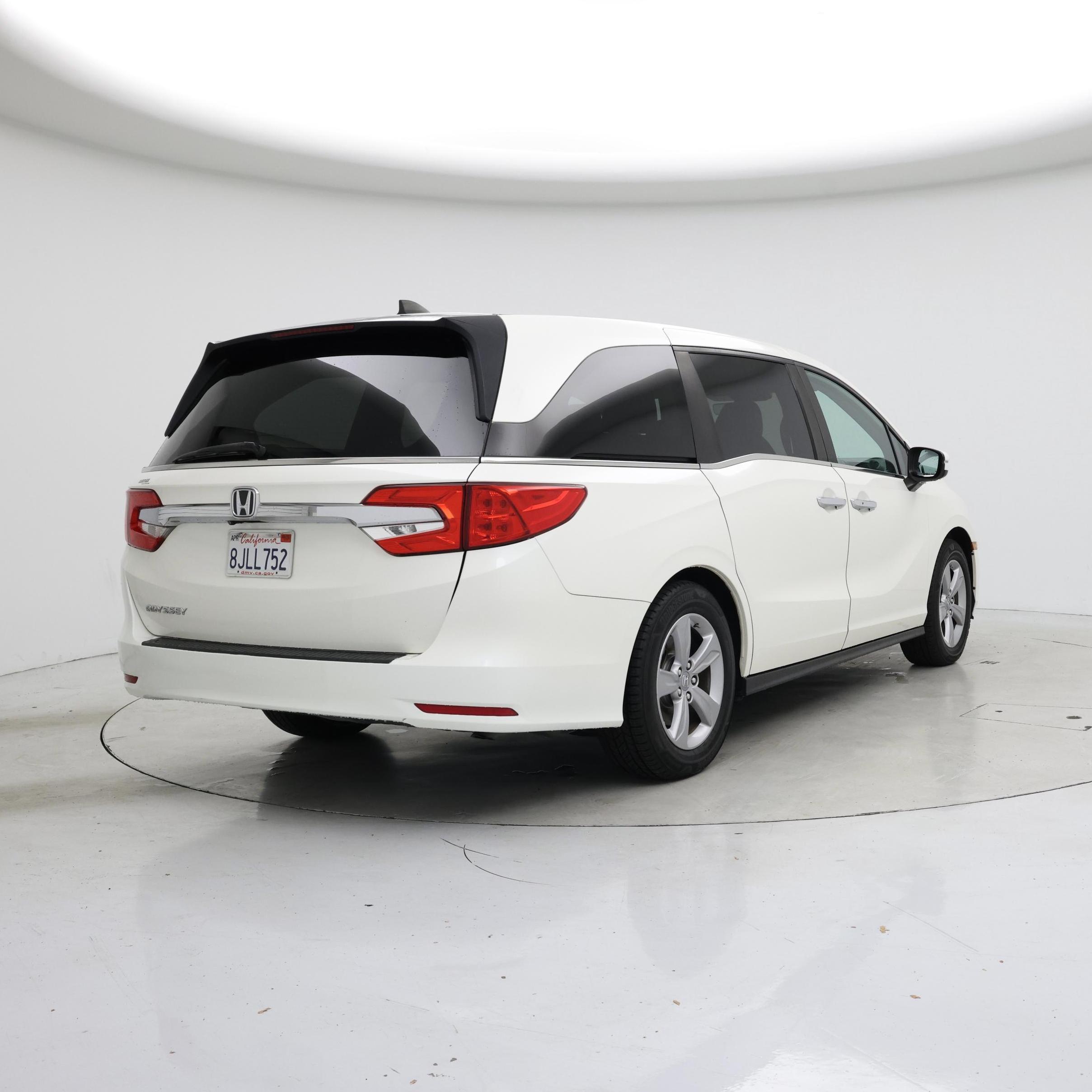 Thumbnail: 2019 Honda Odyssey - 8
