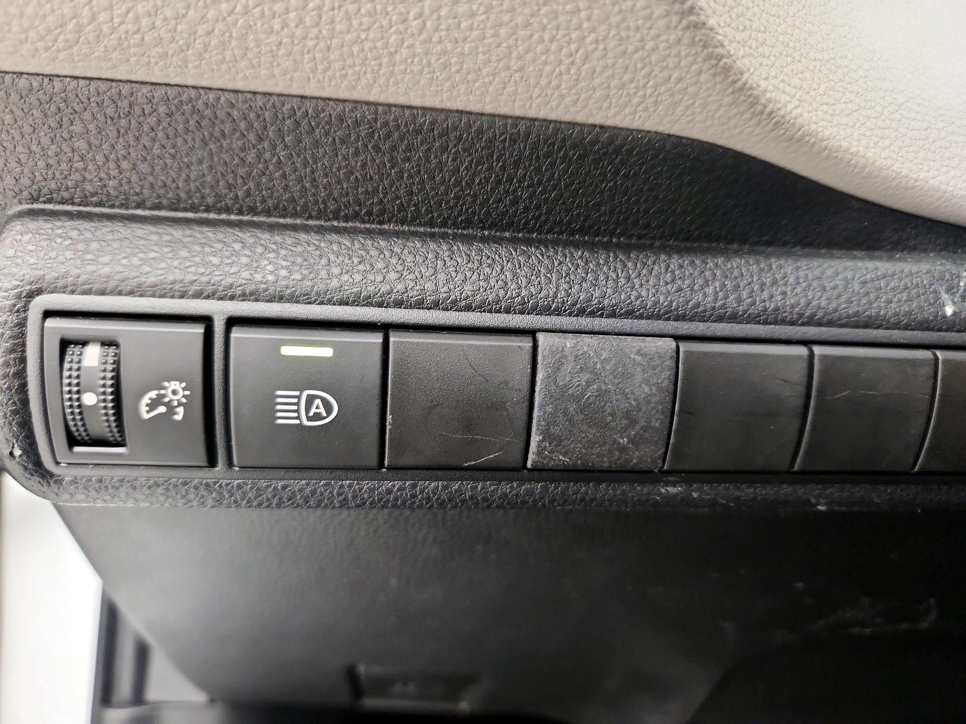 Thumbnail: 2021 Toyota Corolla - 13