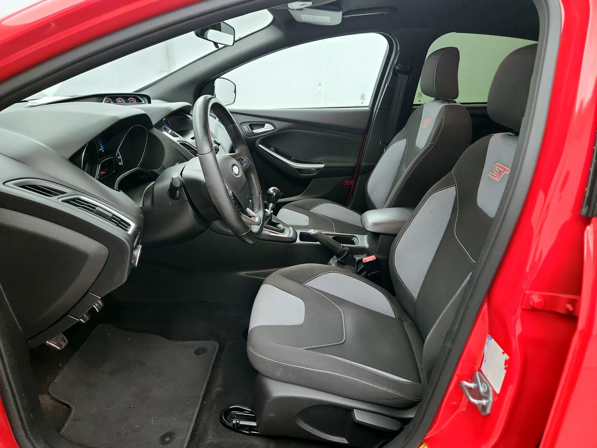 Thumbnail: 2017 Ford Focus - 11