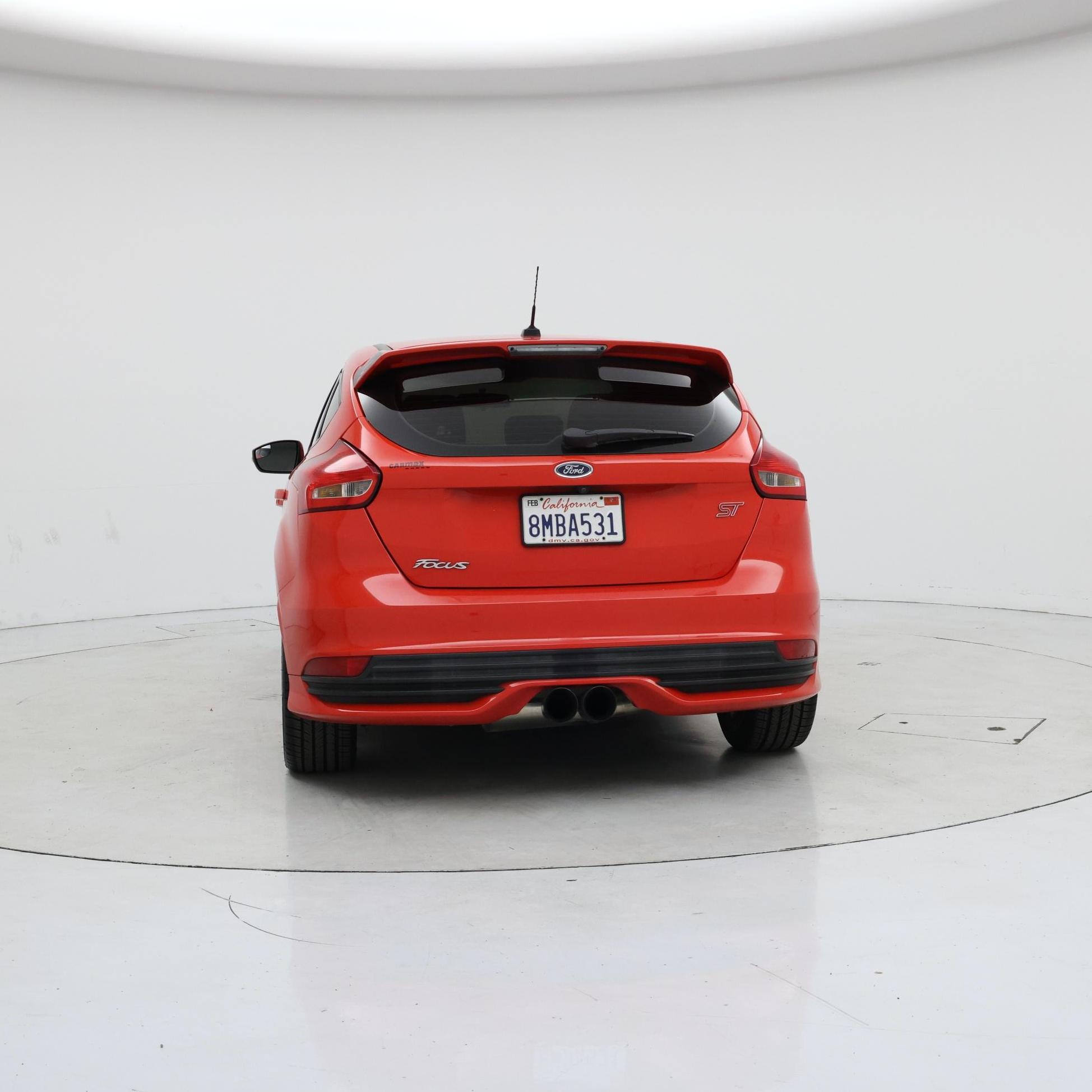 Thumbnail: 2017 Ford Focus - 6