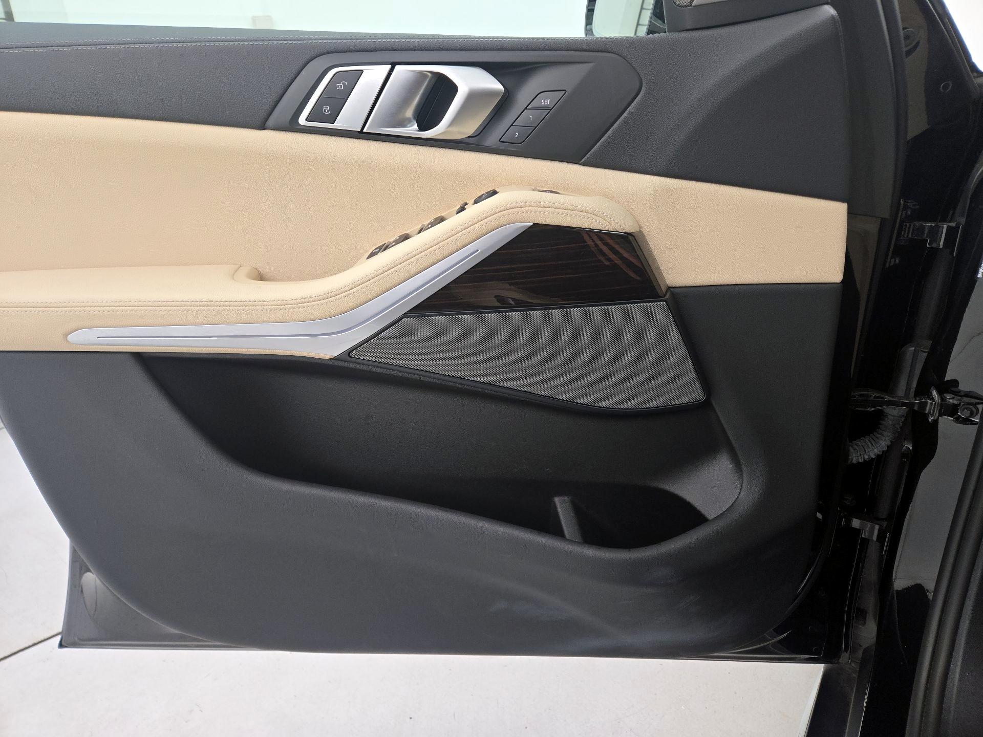 Thumbnail: 2021 BMW X5 - 12
