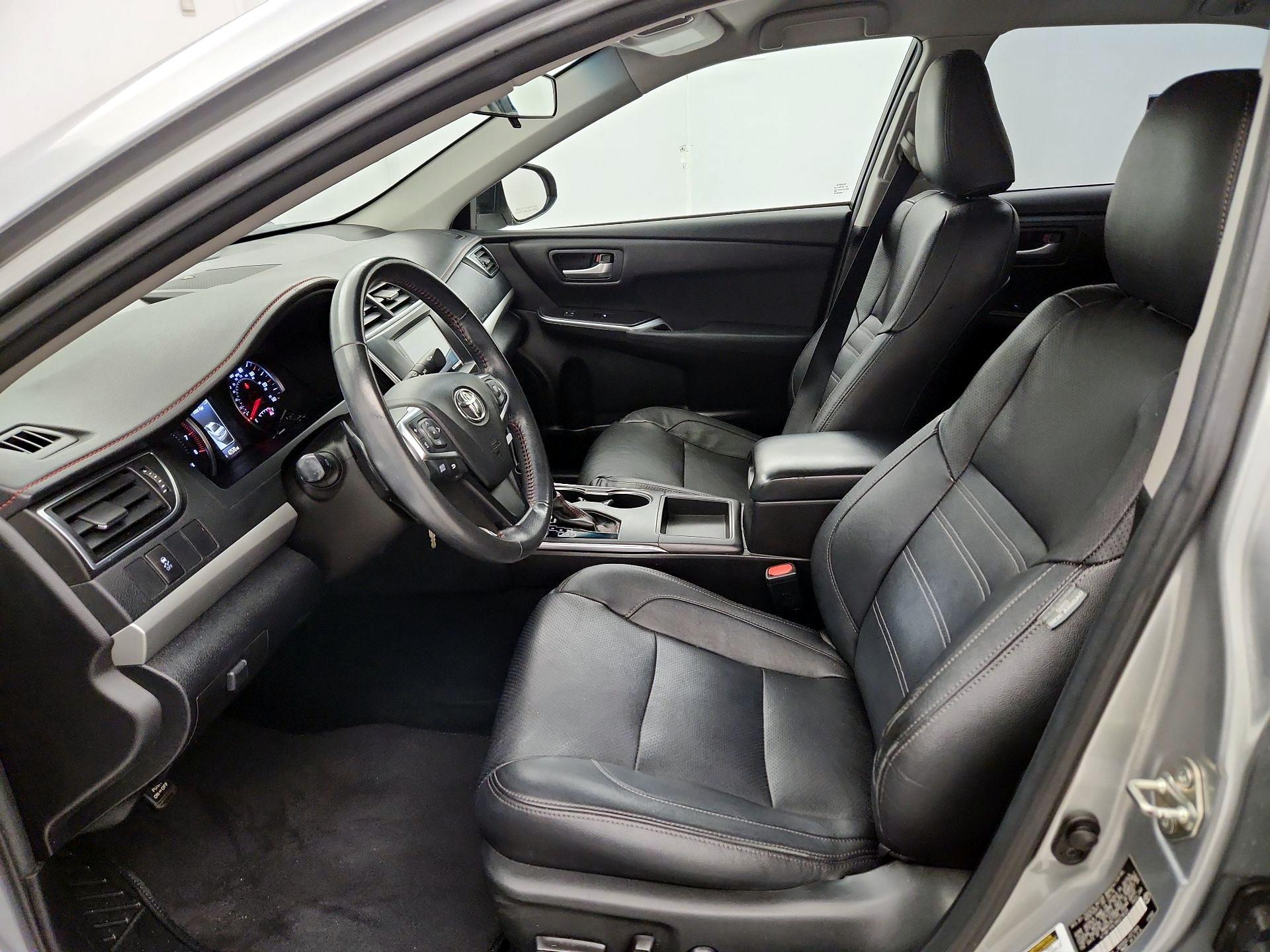 Thumbnail: 2017 Toyota Camry - 11