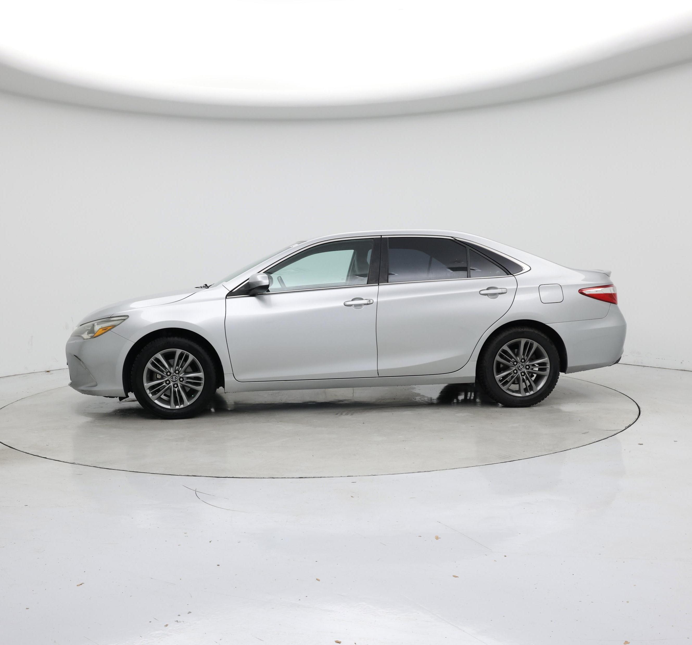 Thumbnail: 2017 Toyota Camry - 3