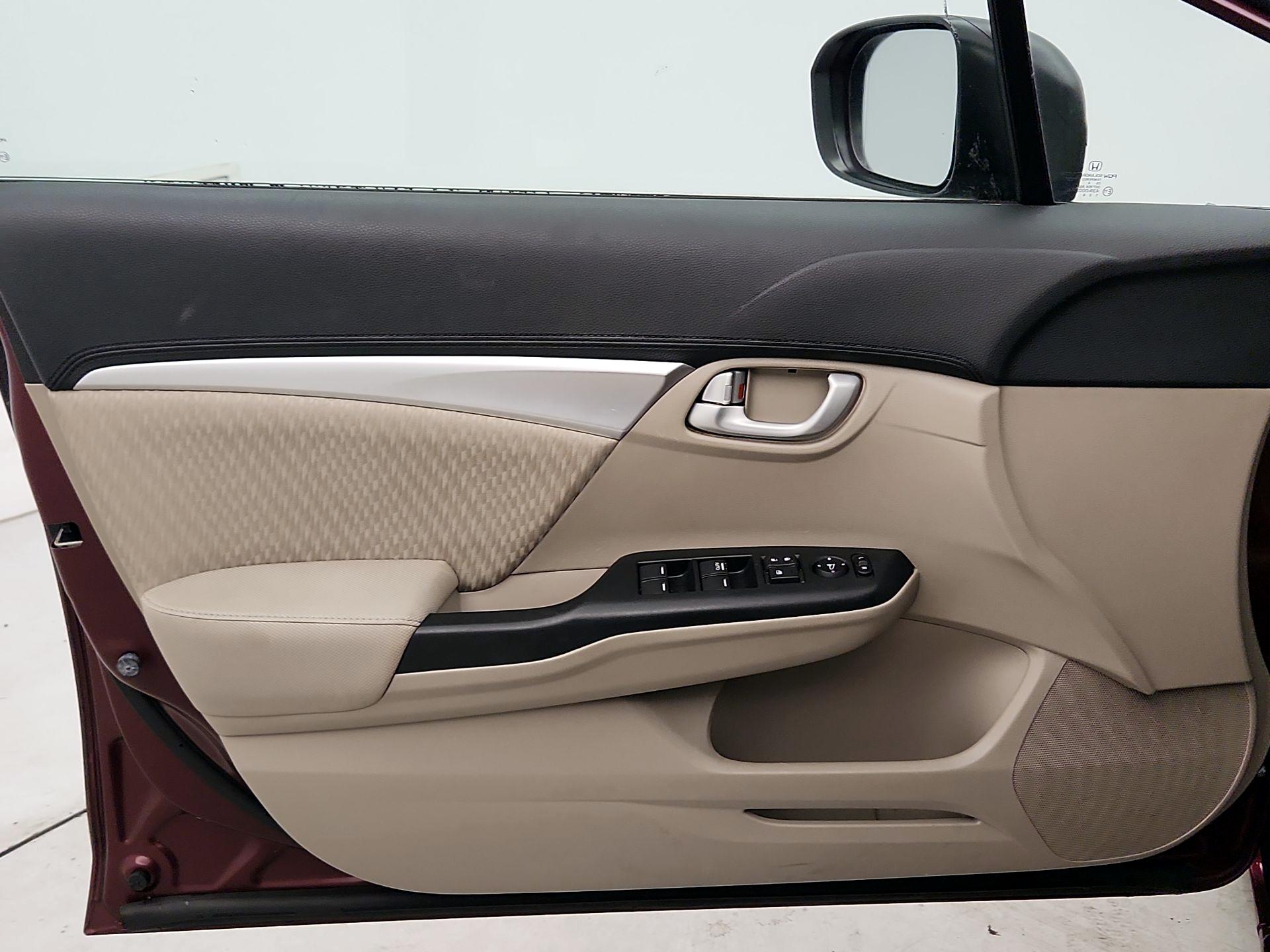 Thumbnail: 2014 Honda Civic - 12