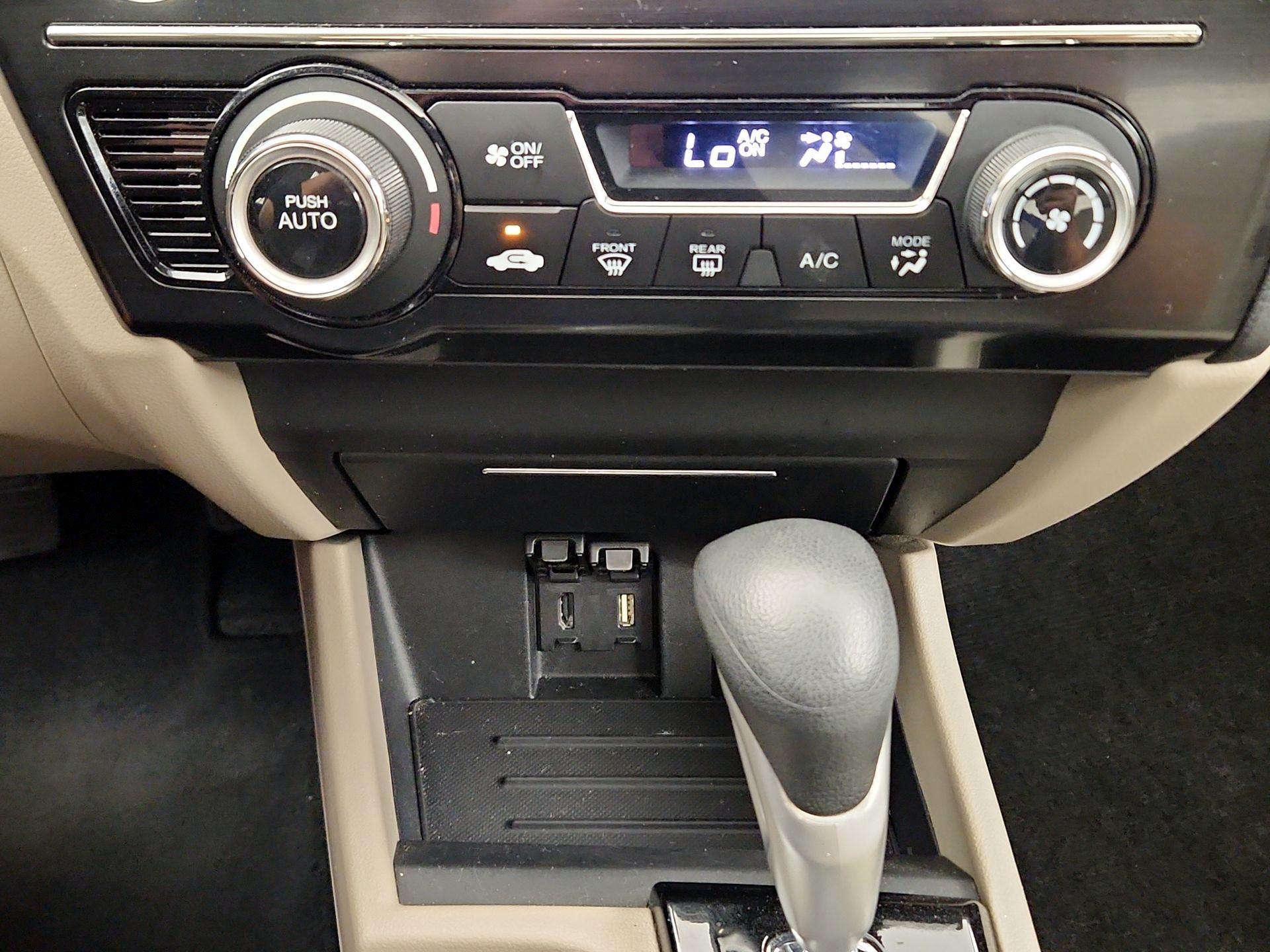 Thumbnail: 2014 Honda Civic - 16