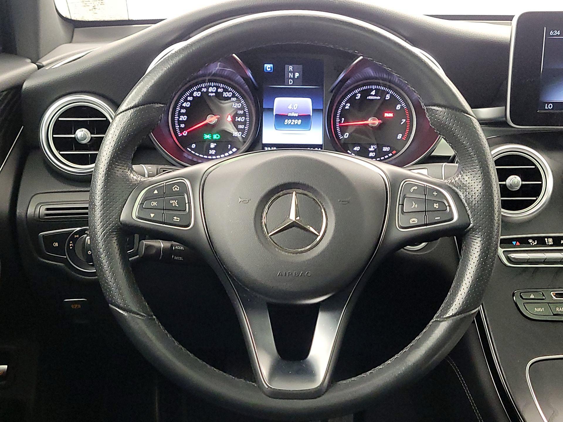 Thumbnail: 2017 Mercedes-Benz GLC - 10