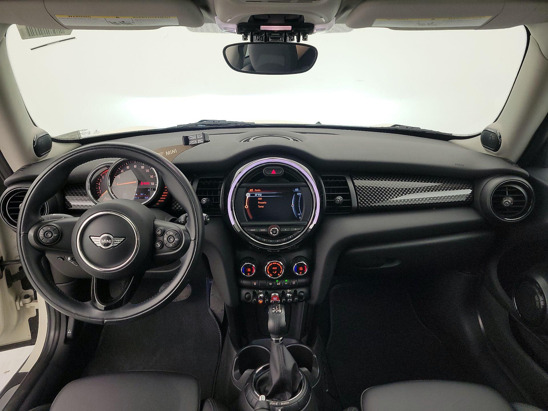 Thumbnail: 2017 MINI Cooper Hardtop - 9