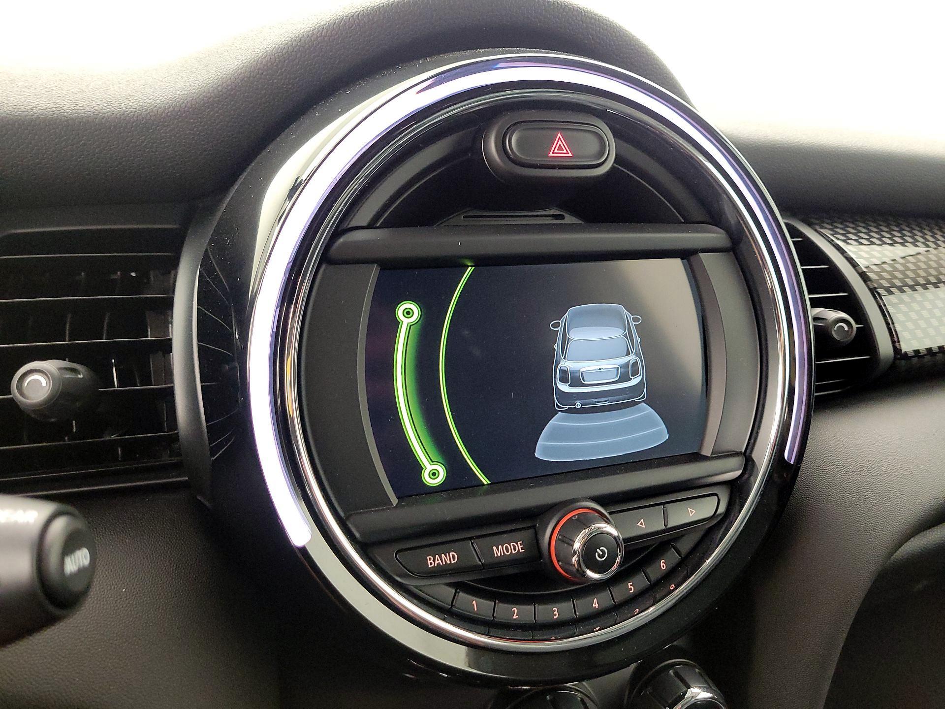 Thumbnail: 2017 MINI Cooper Hardtop - 14