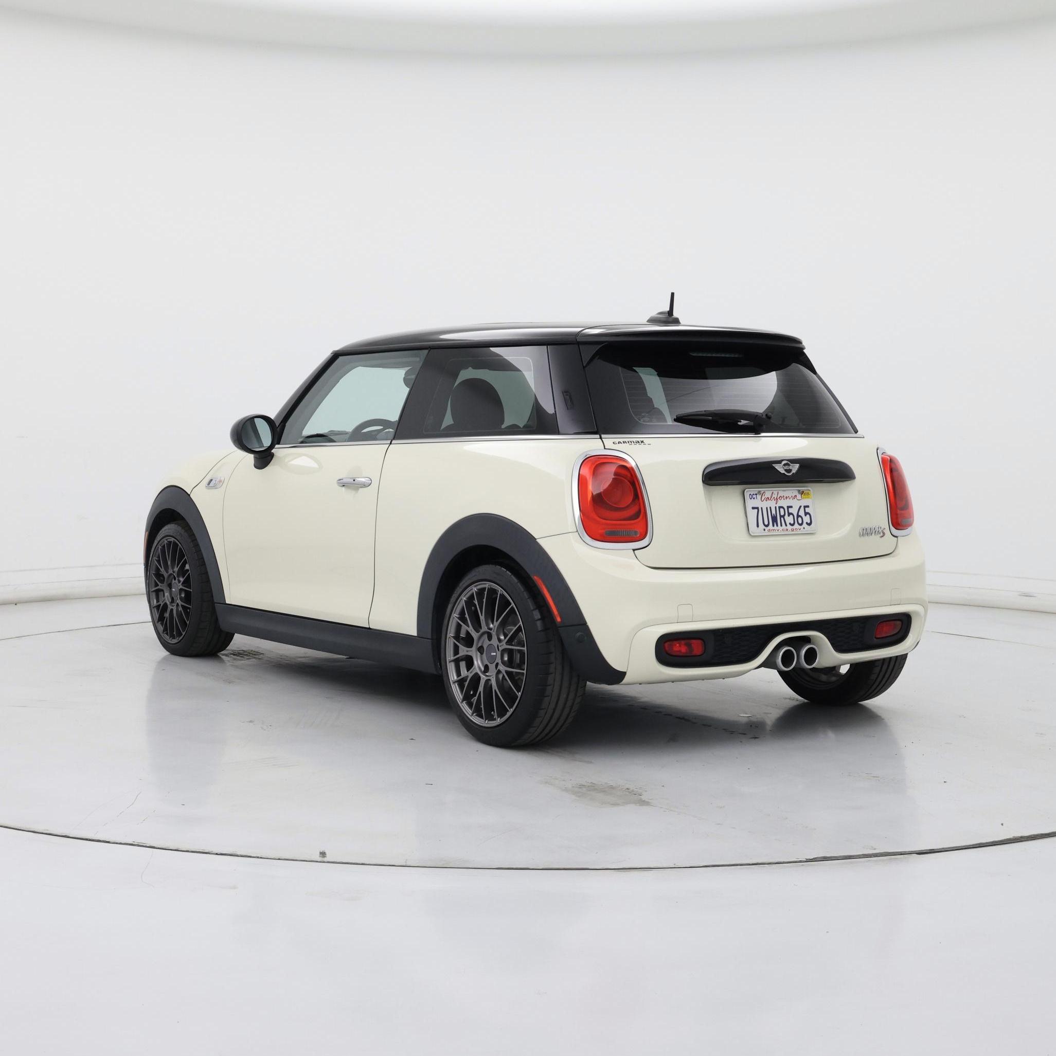 Thumbnail: 2017 MINI Cooper Hardtop - 2