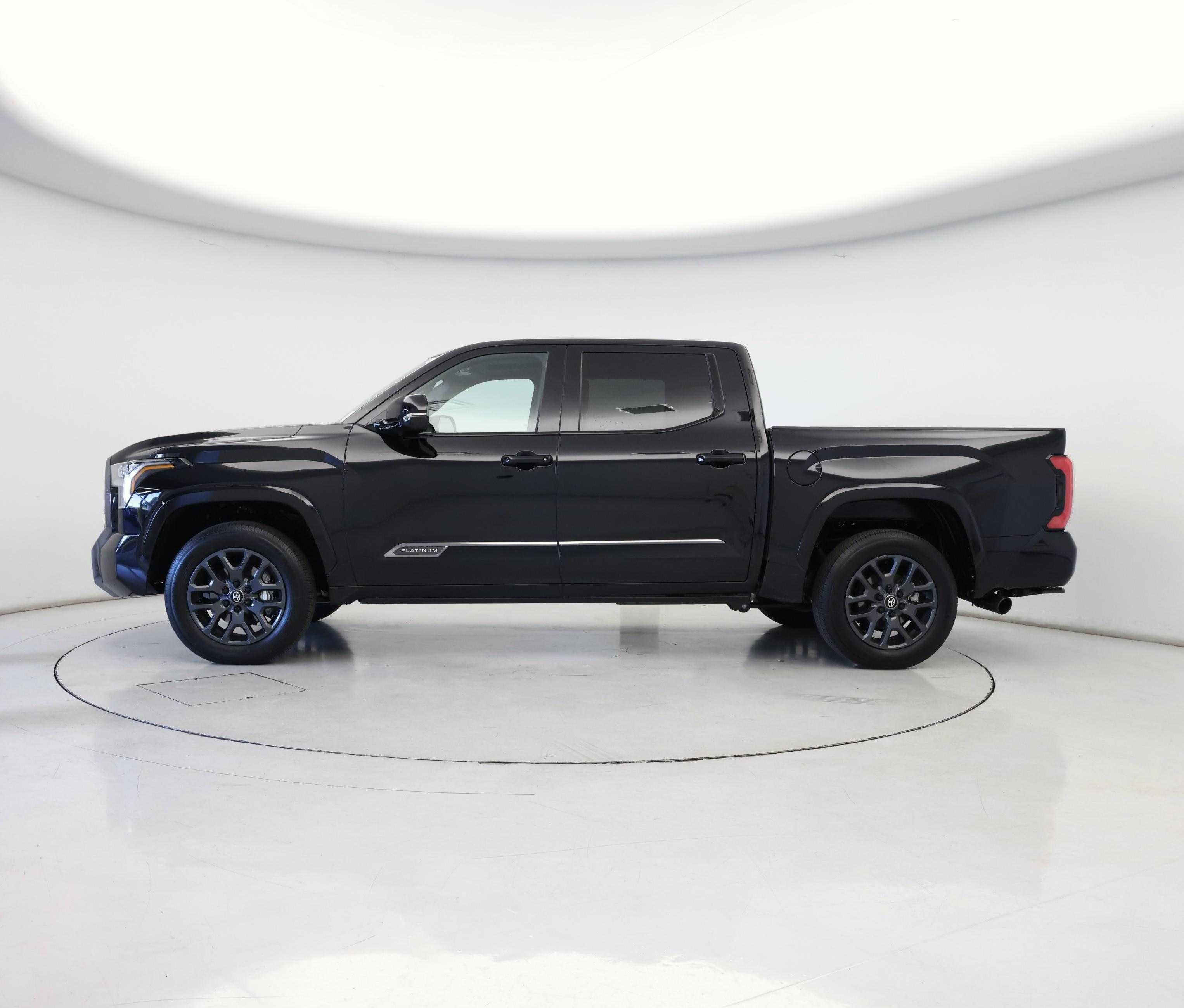 Thumbnail: 2025 Toyota Tundra - 3