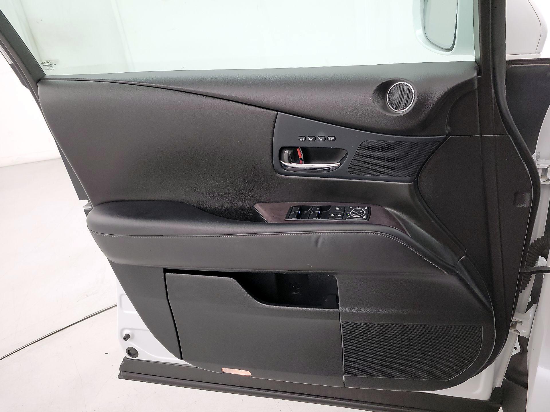 Thumbnail: 2015 Lexus RX - 12