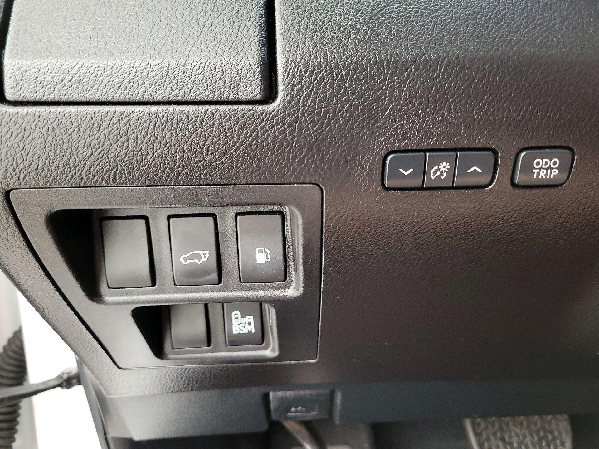 Thumbnail: 2015 Lexus RX - 13