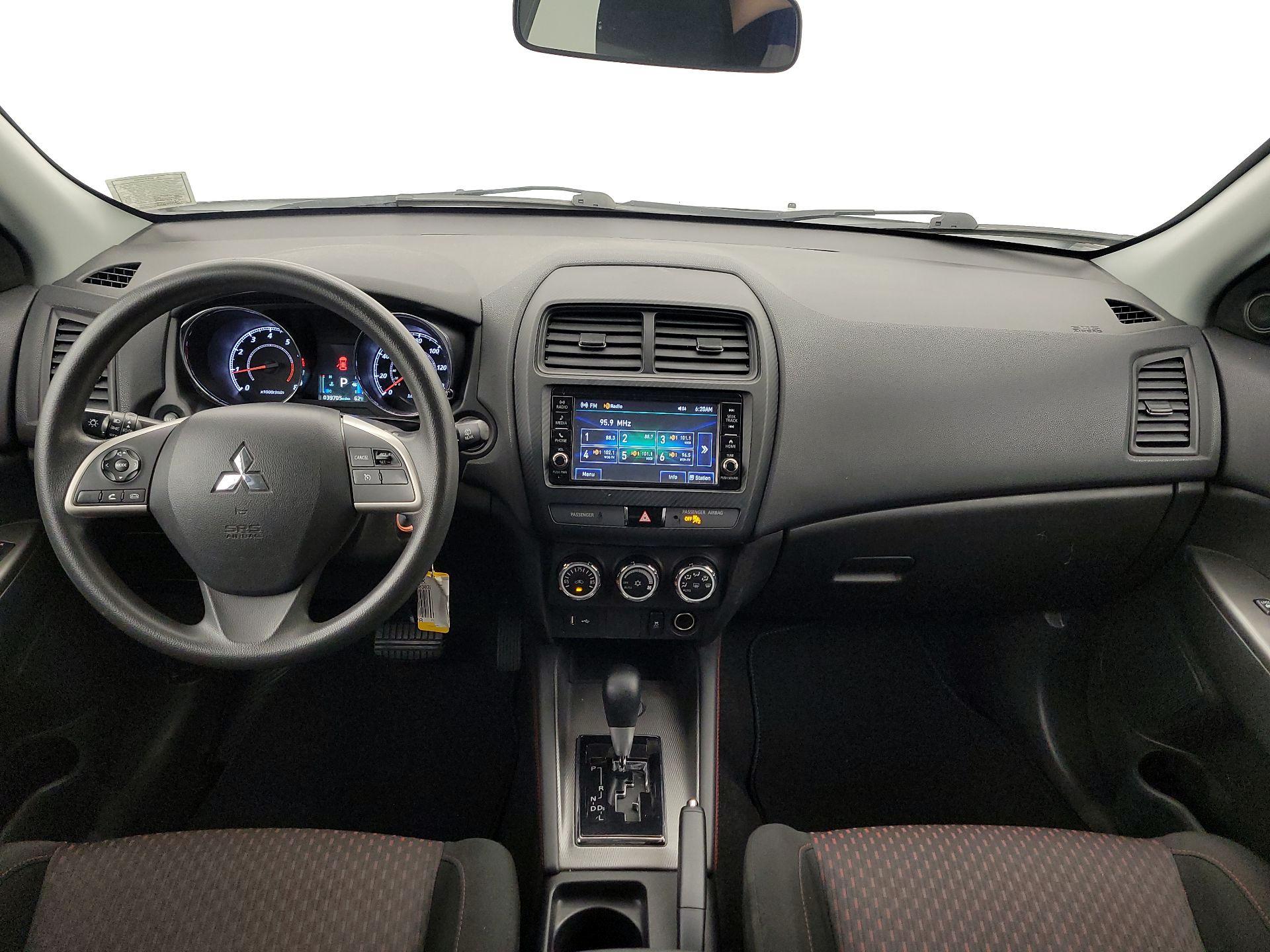 Thumbnail: 2019 Mitsubishi Outlander Sport - 9