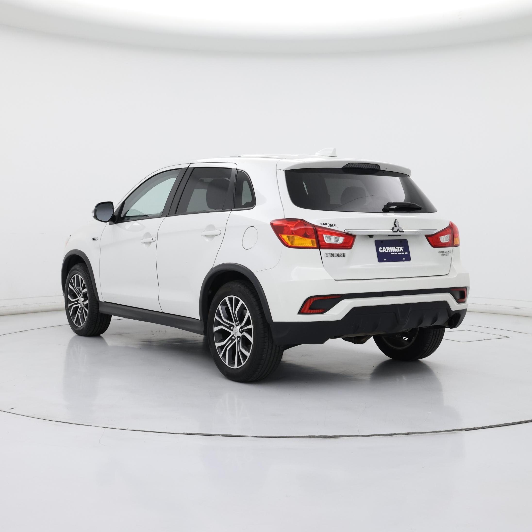 Thumbnail: 2019 Mitsubishi Outlander Sport - 2