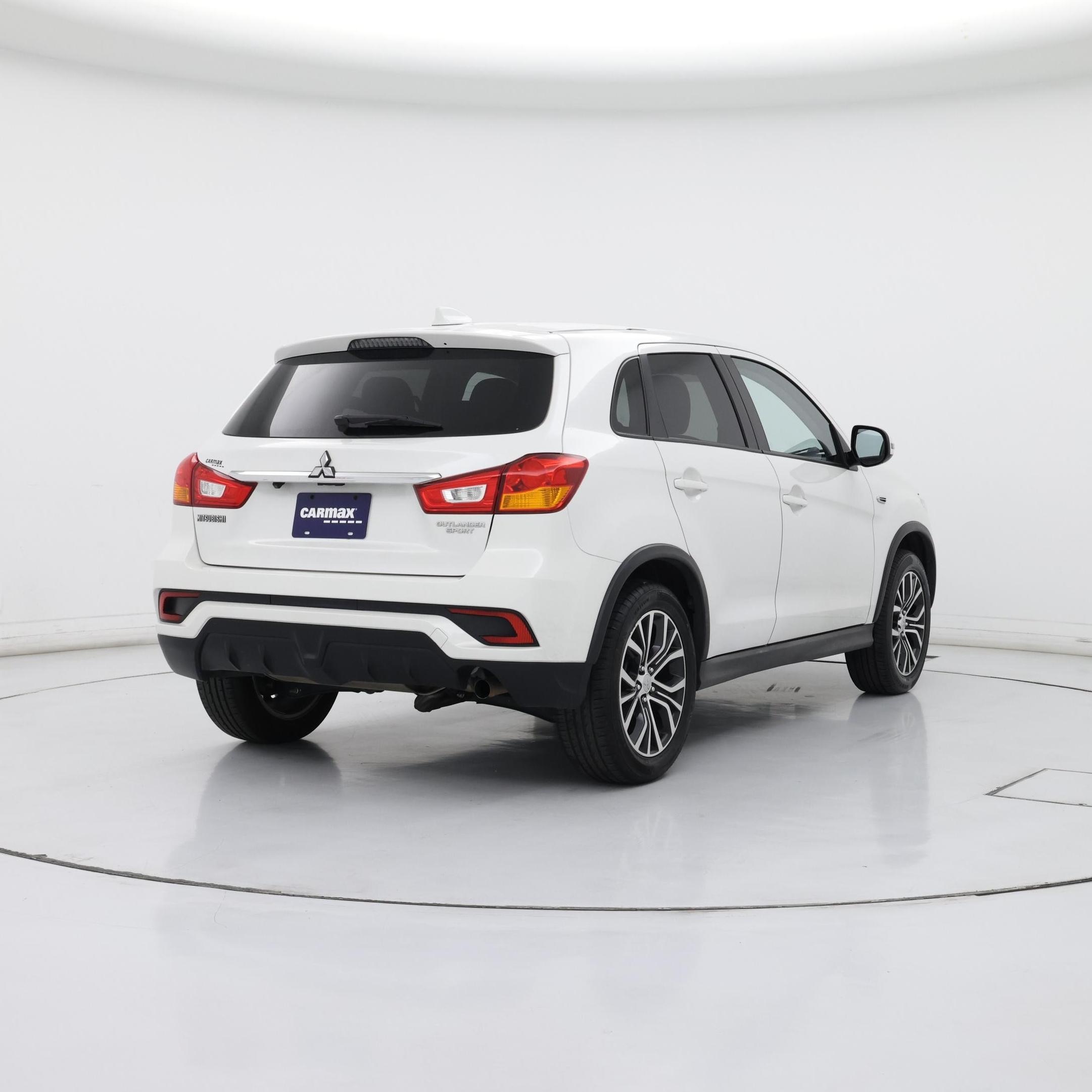 Thumbnail: 2019 Mitsubishi Outlander Sport - 8