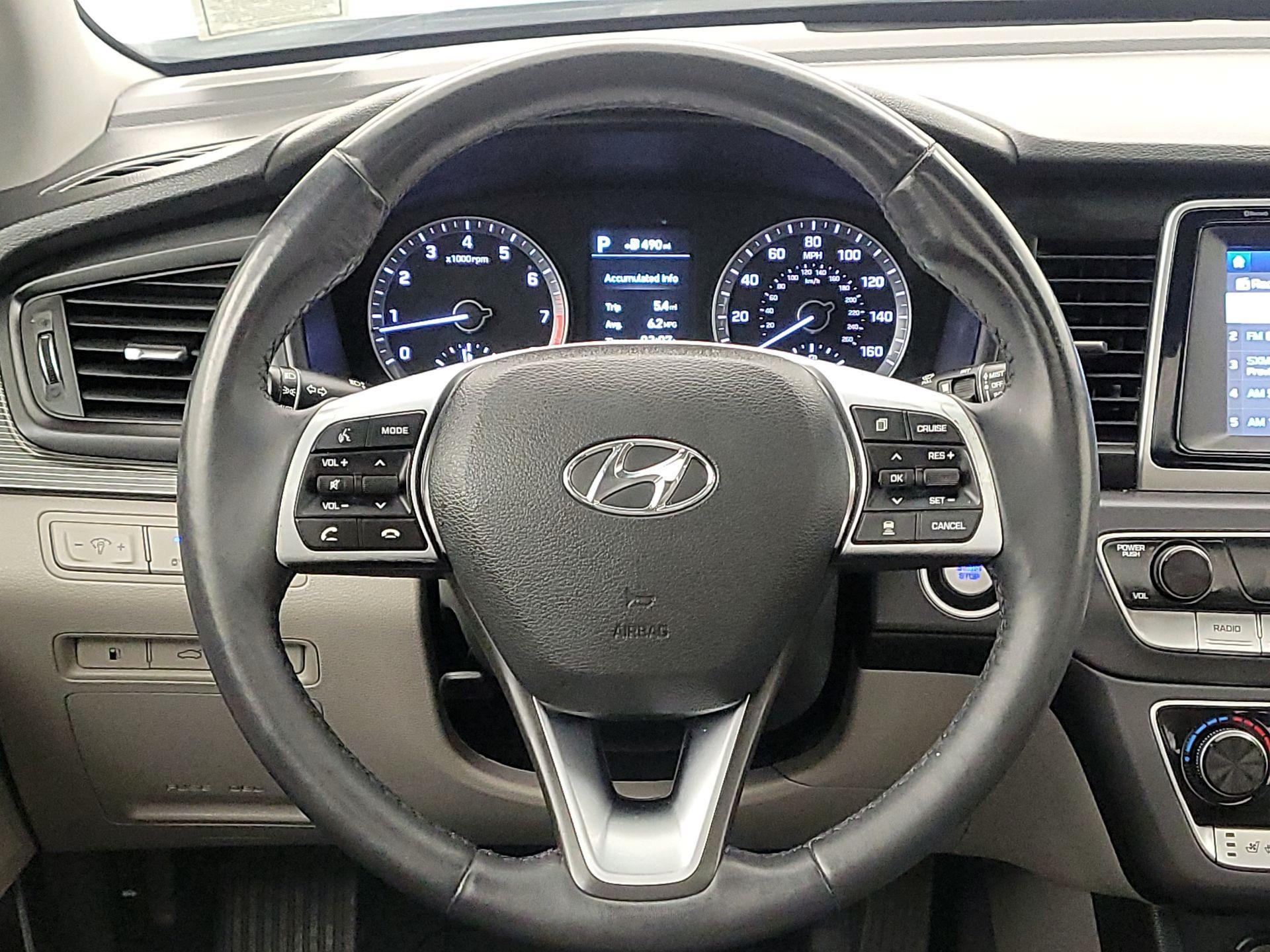 Thumbnail: 2019 Hyundai Sonata - 10