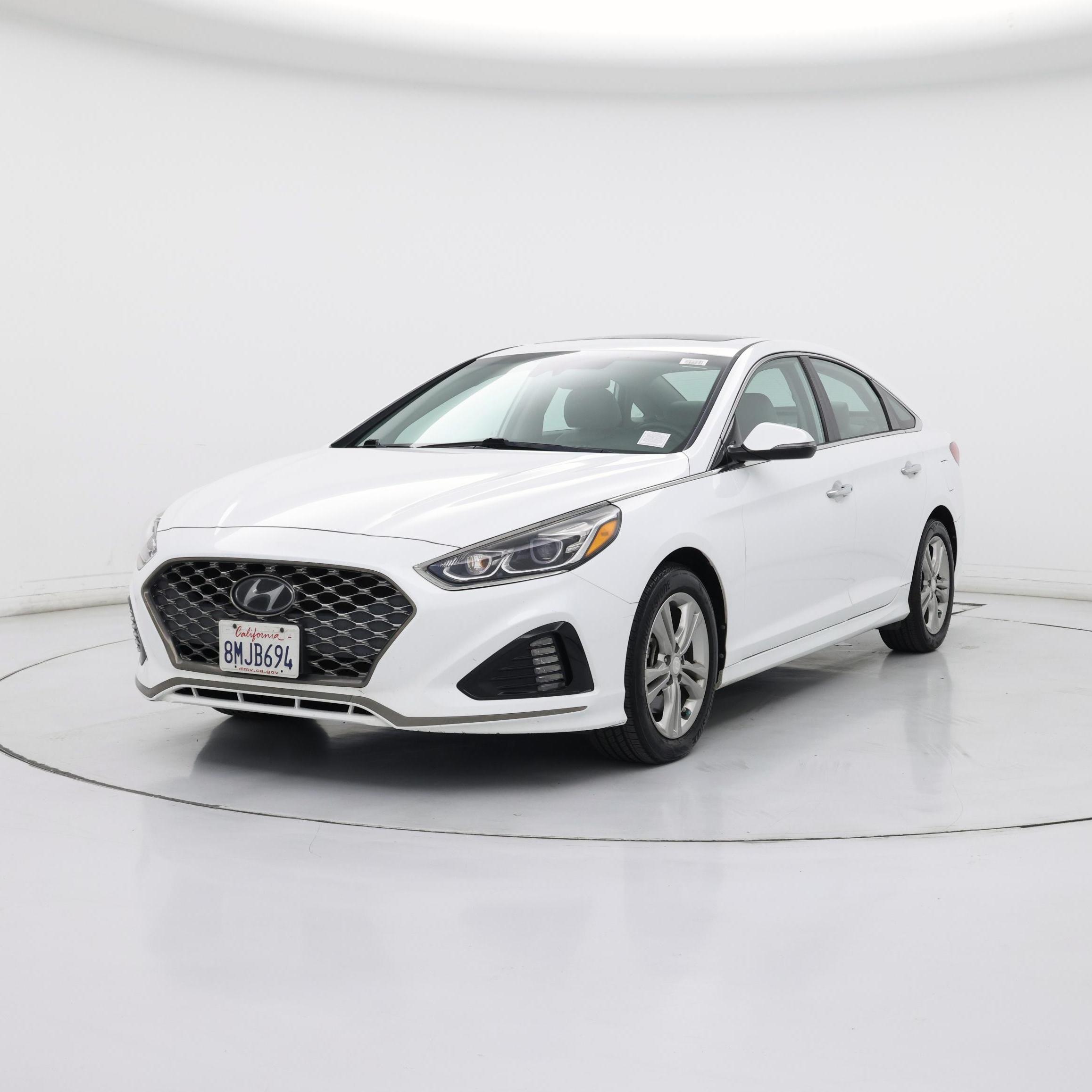 Thumbnail: 2019 Hyundai Sonata - 4