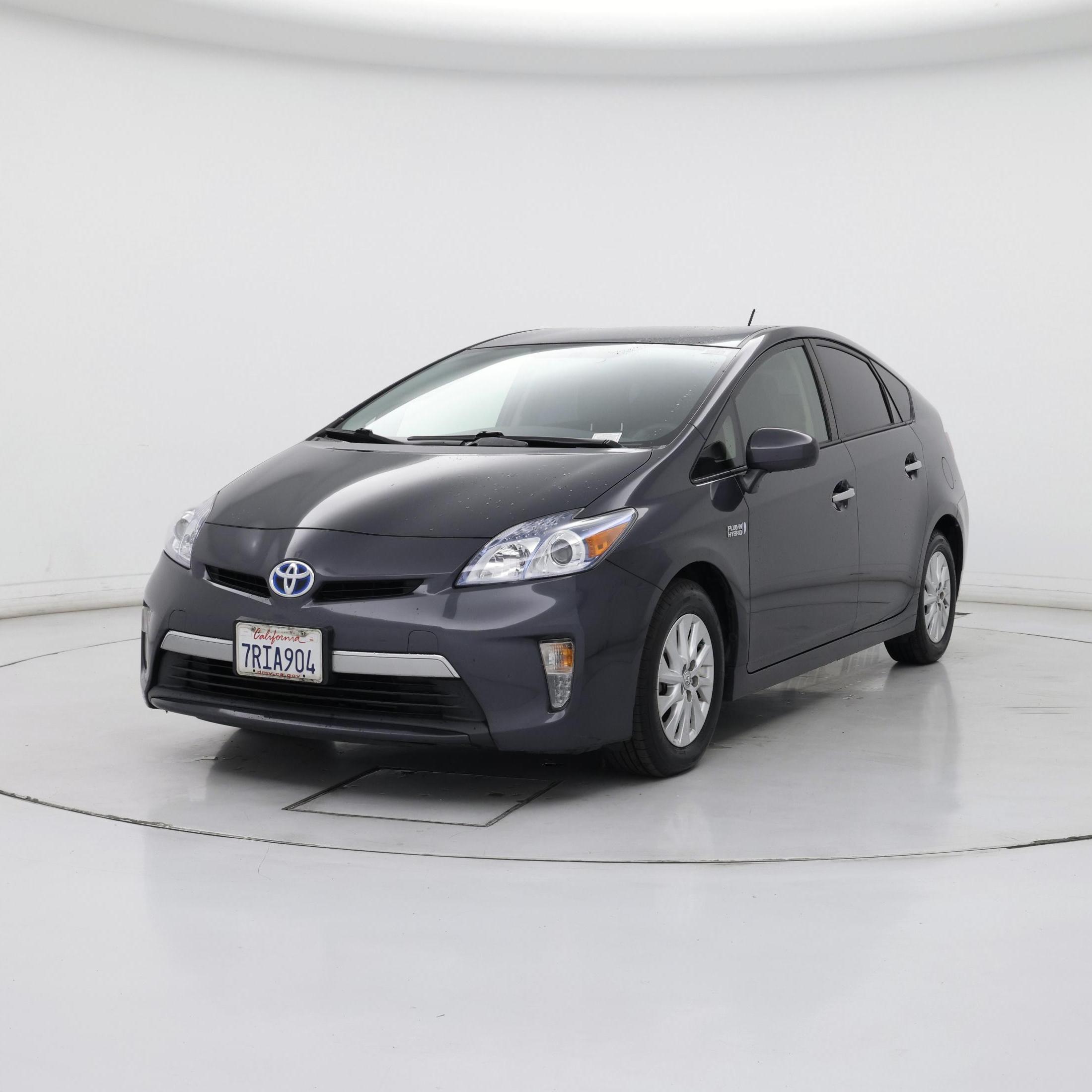 Thumbnail: 2015 Toyota Prius - 4