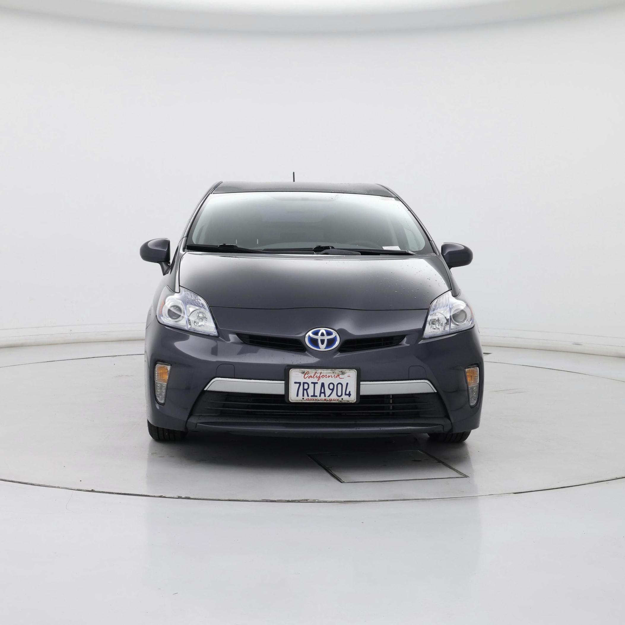 Thumbnail: 2015 Toyota Prius - 5