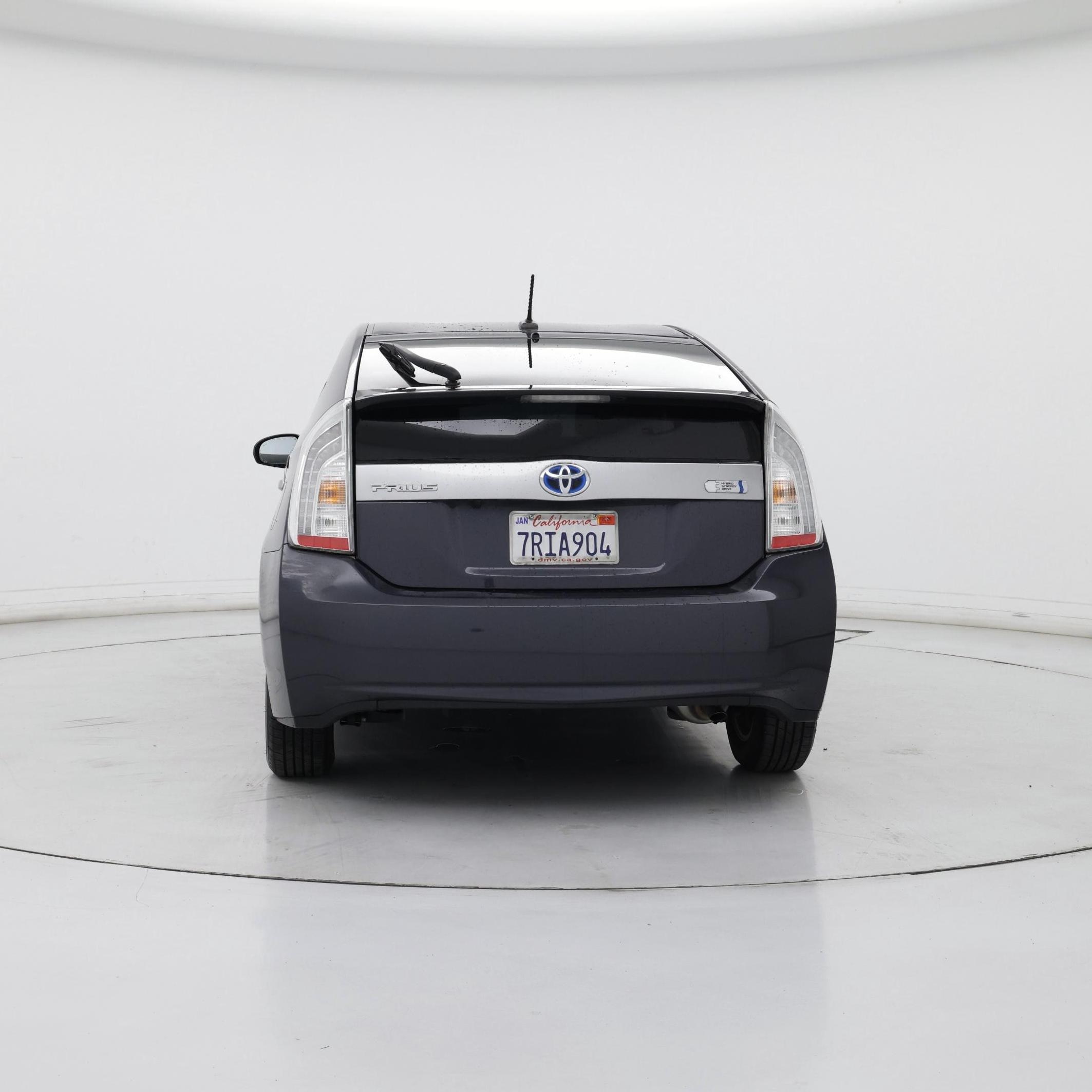 Thumbnail: 2015 Toyota Prius - 6