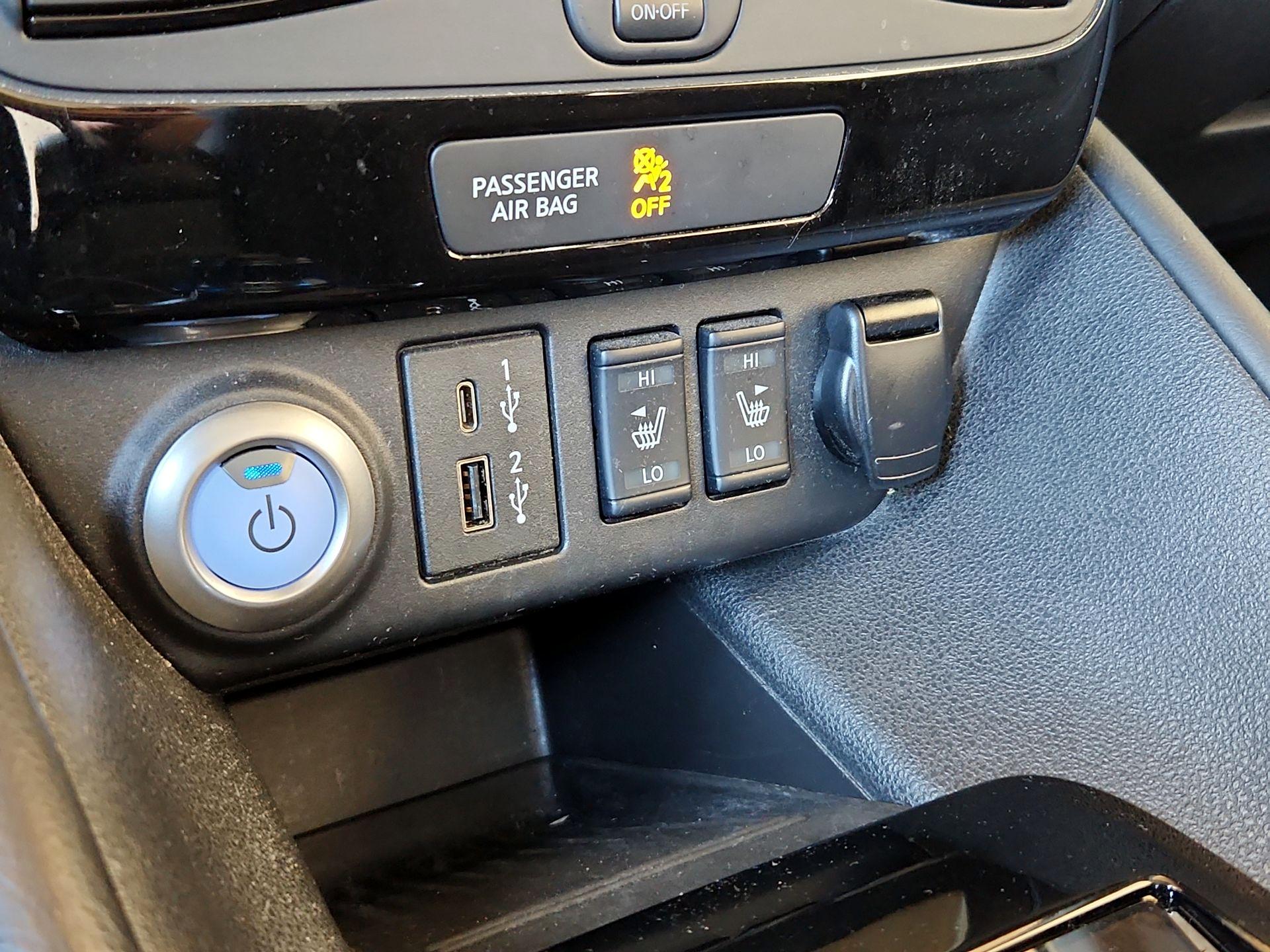 Thumbnail: 2023 Nissan Leaf - 18