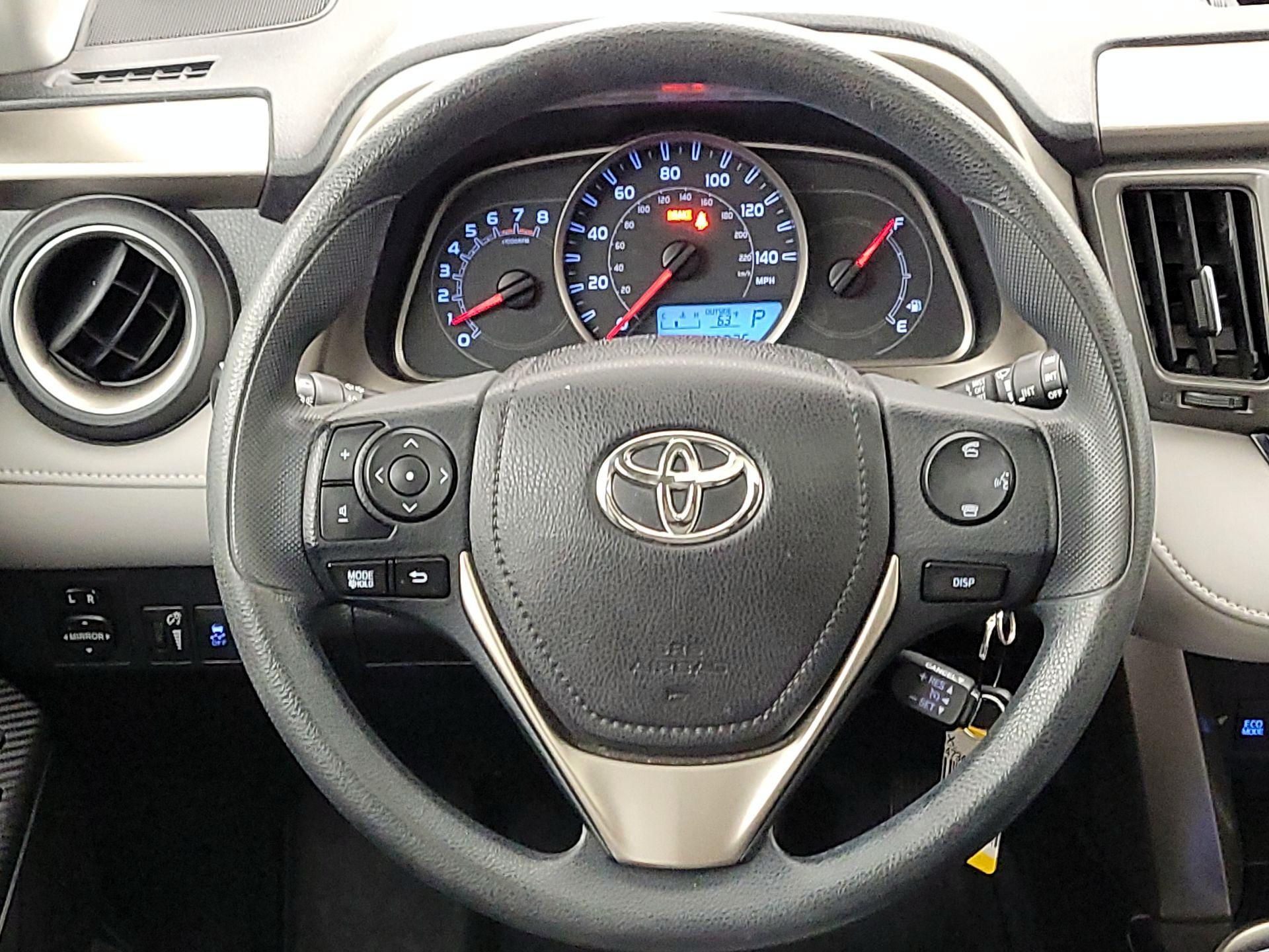 Thumbnail: 2015 Toyota RAV4 - 10