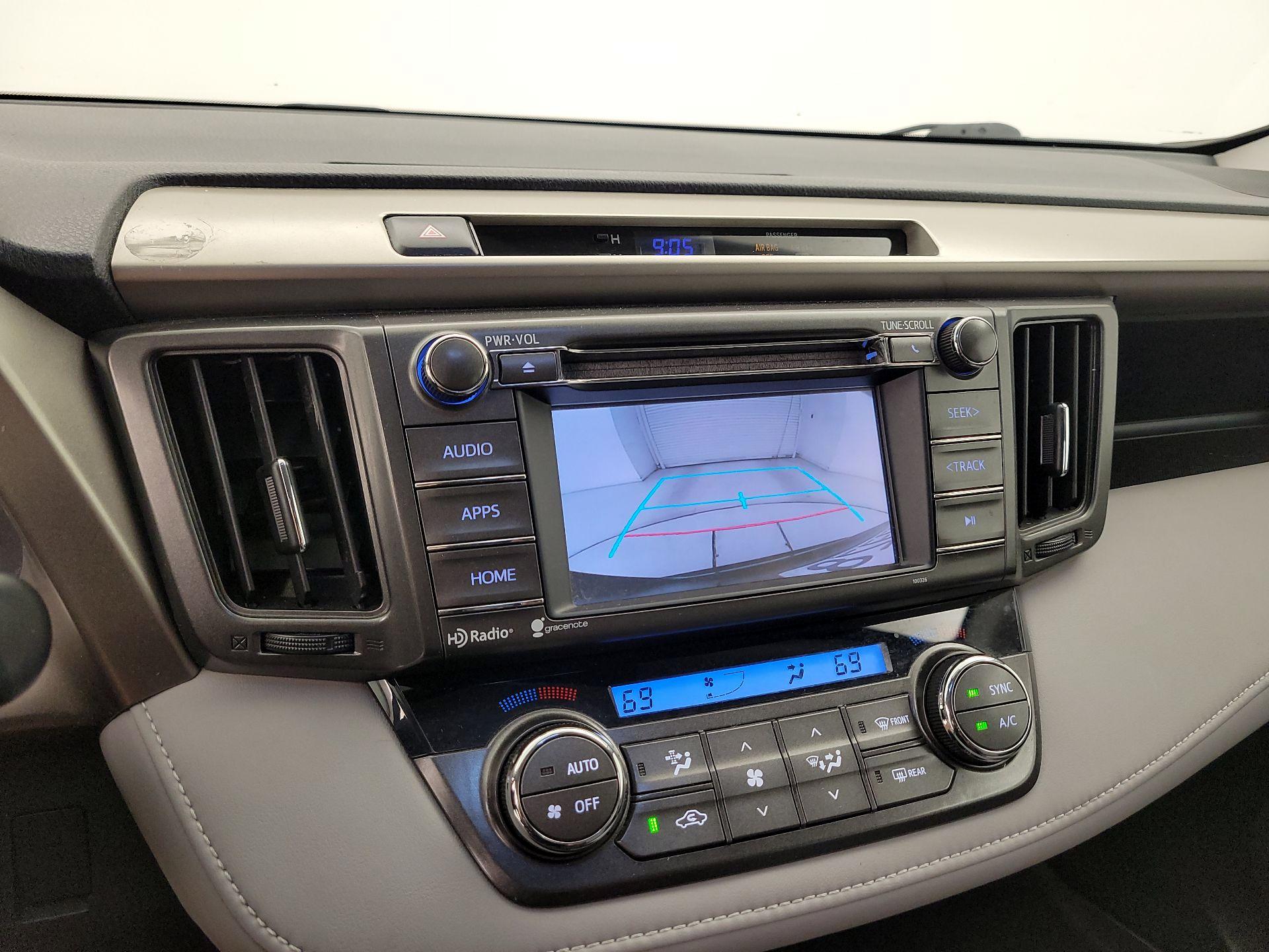 Thumbnail: 2015 Toyota RAV4 - 14