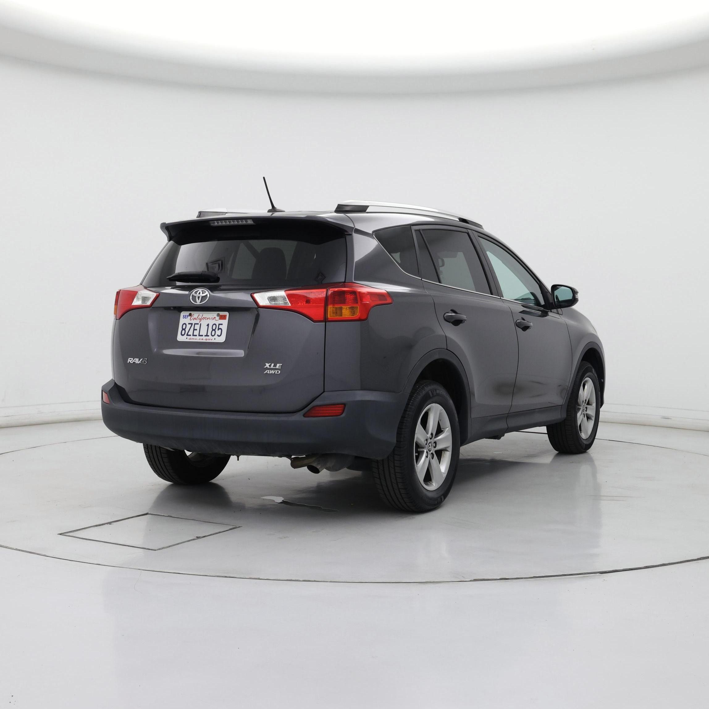 Thumbnail: 2015 Toyota RAV4 - 8