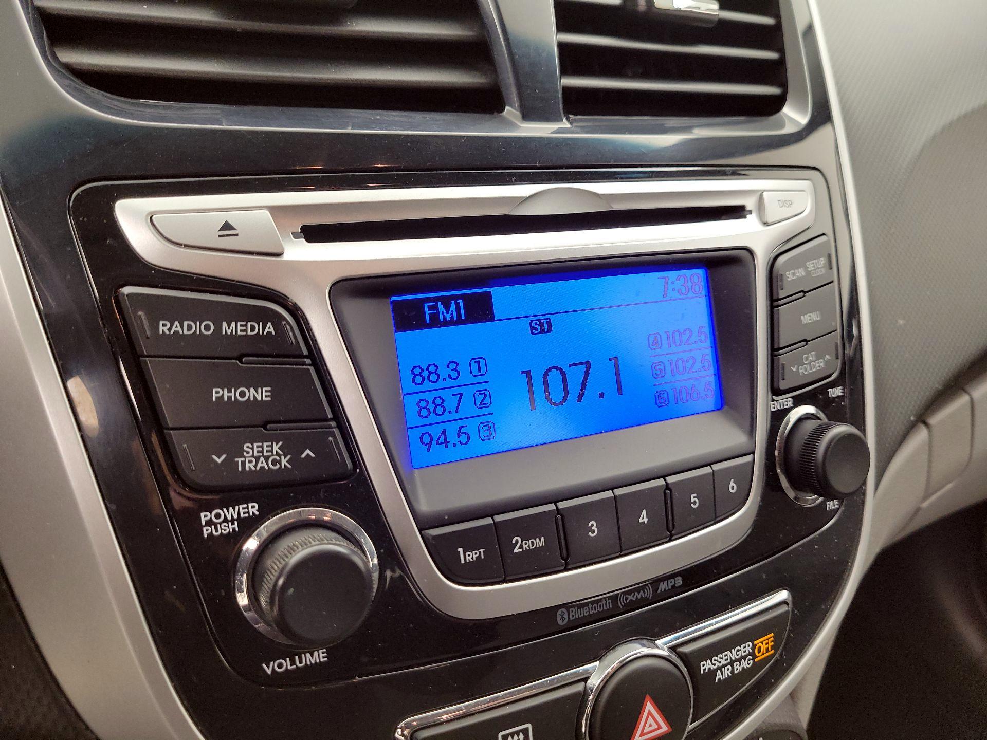 Thumbnail: 2014 Hyundai Accent - 14