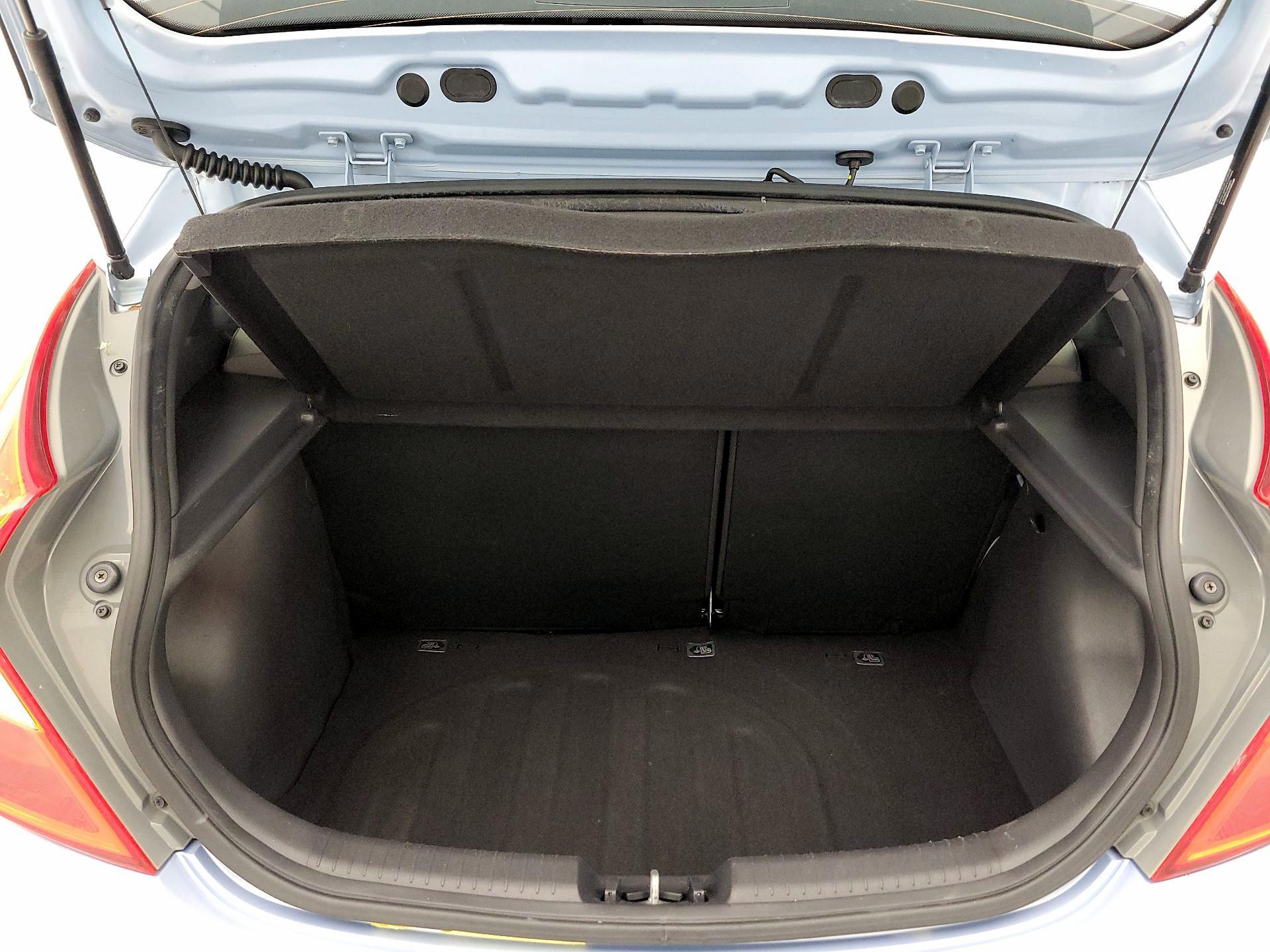 Thumbnail: 2014 Hyundai Accent - 19
