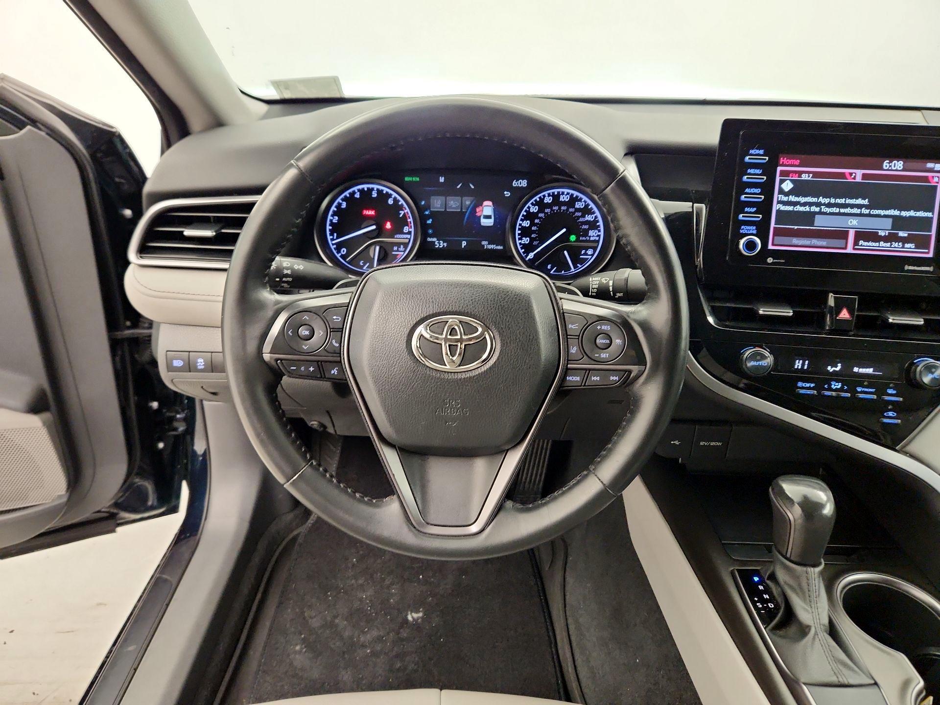 Thumbnail: 2021 Toyota Camry - 10