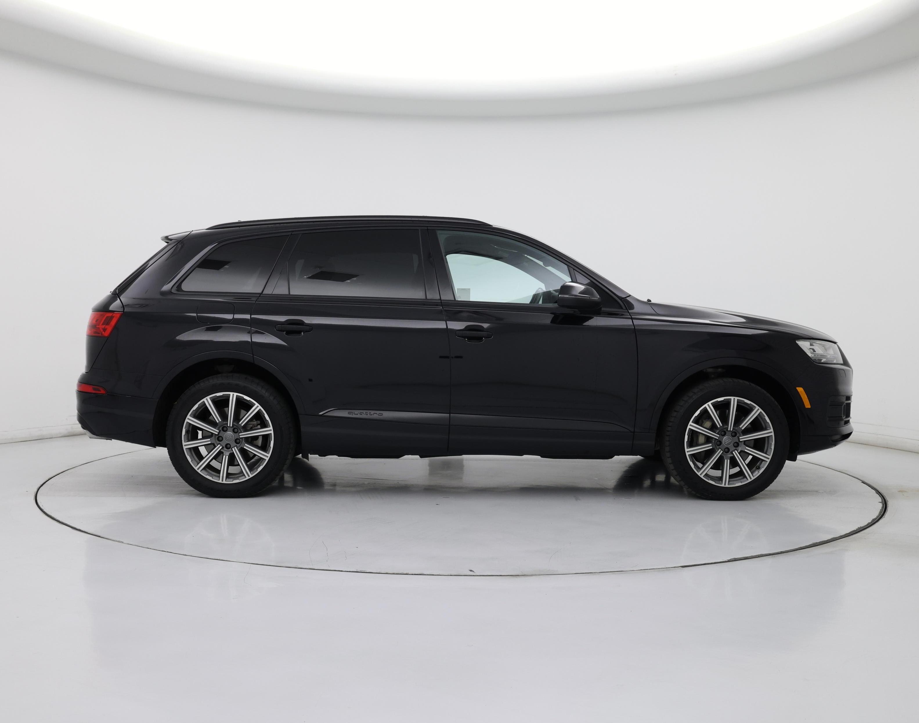 Thumbnail: 2018 Audi Q7 - 7
