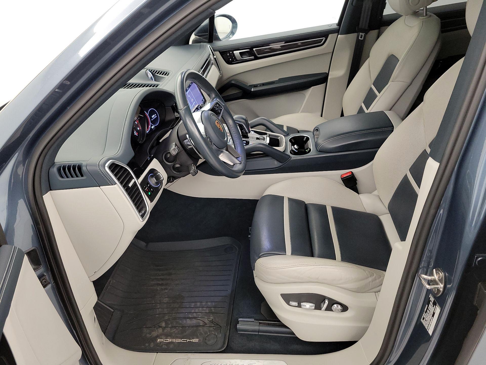 Thumbnail: 2019 Porsche Cayenne - 11