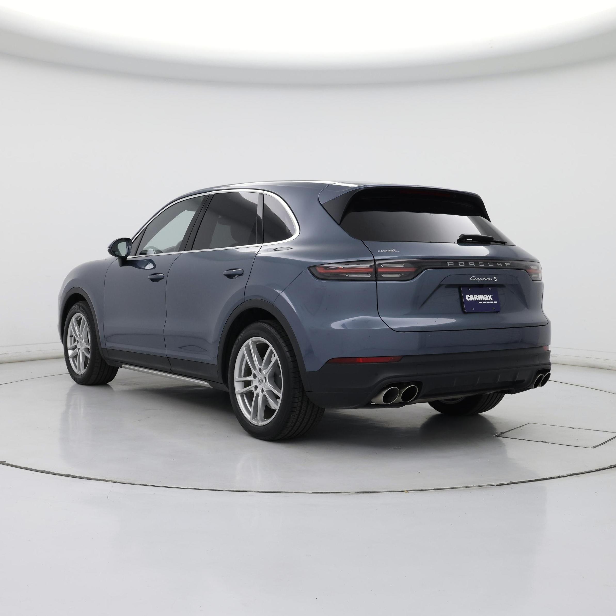 Thumbnail: 2019 Porsche Cayenne - 2