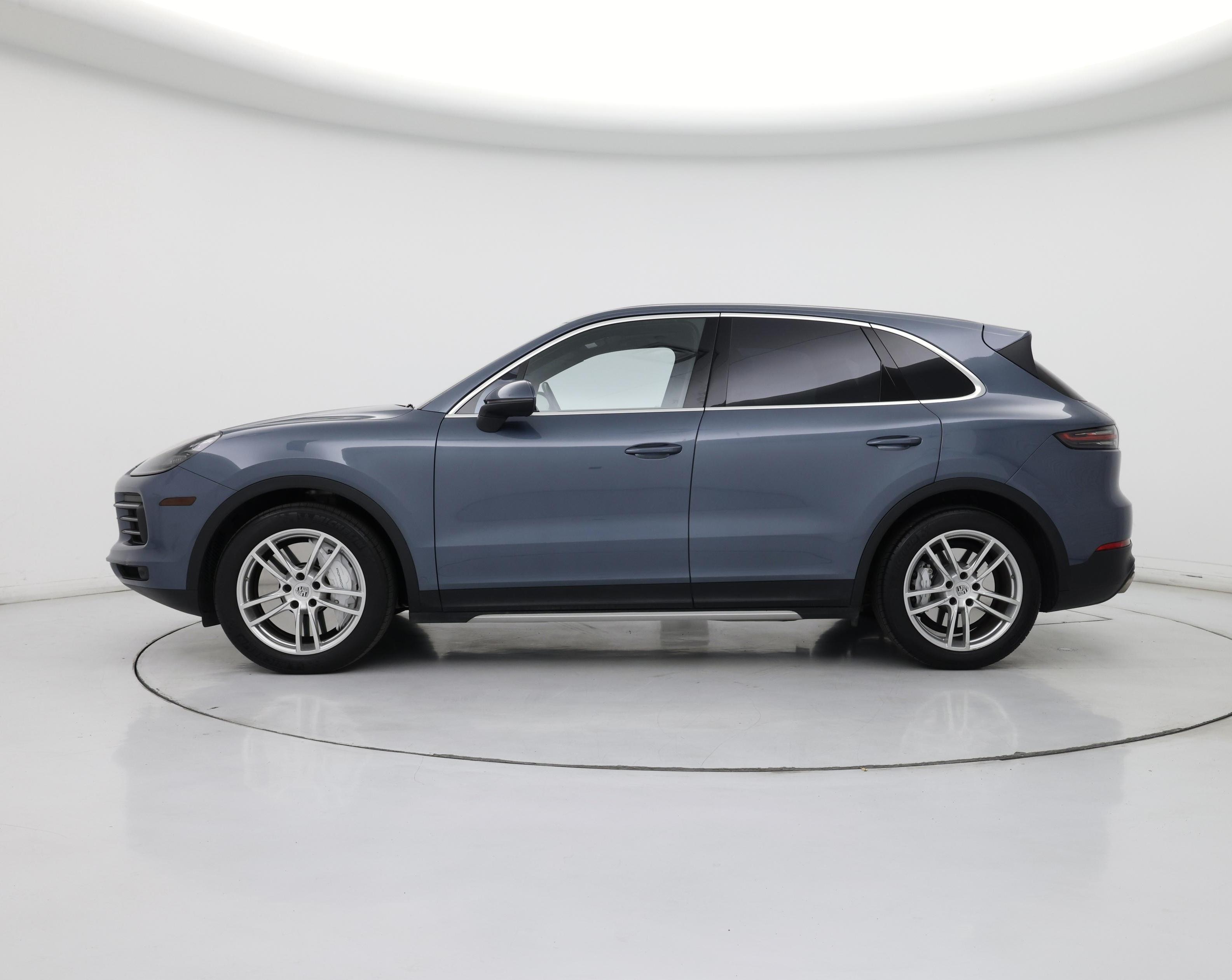 Thumbnail: 2019 Porsche Cayenne - 3