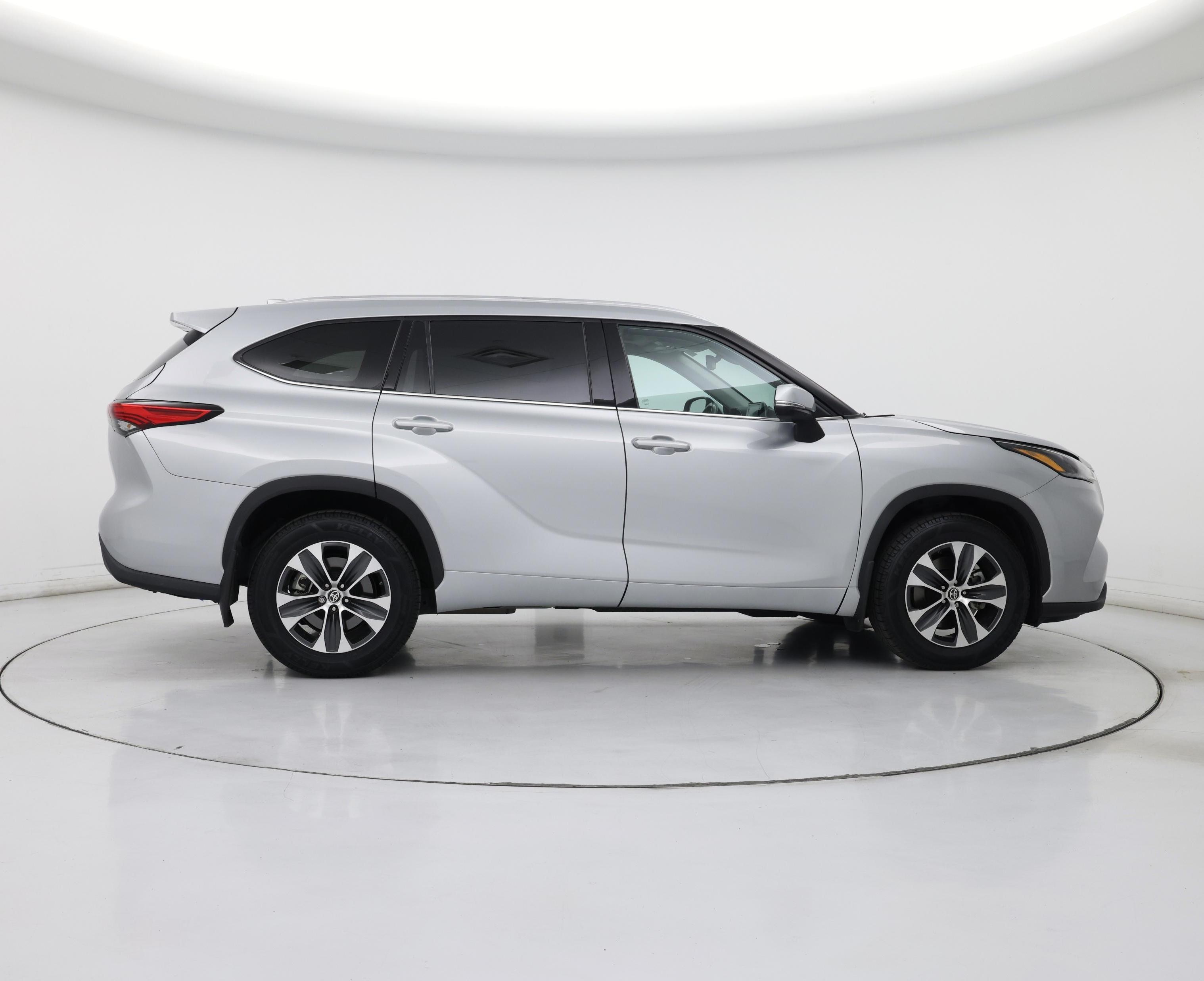 Thumbnail: 2021 Toyota Highlander - 7