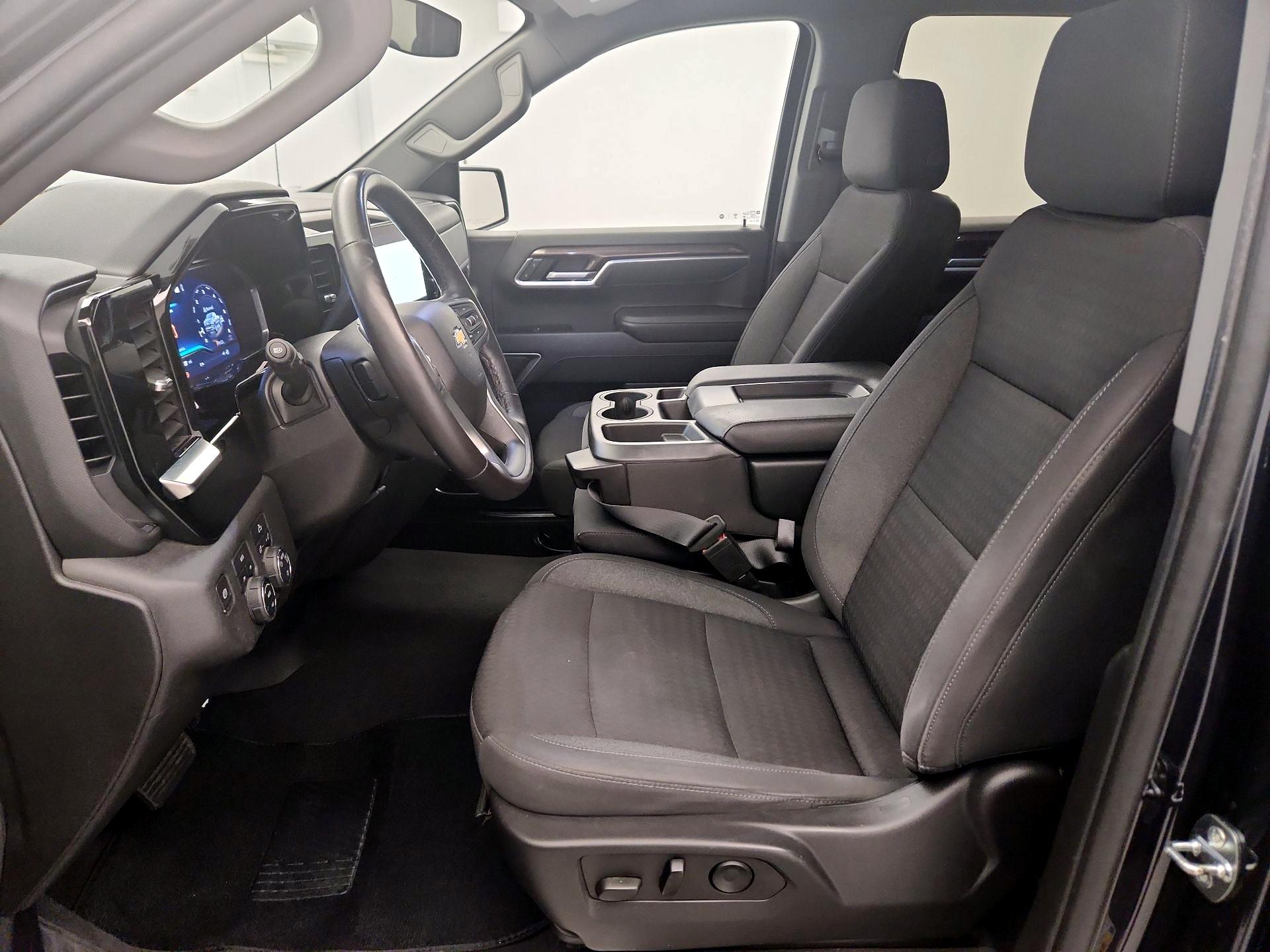 Thumbnail: 2022 Chevrolet Silverado 1500 - 11
