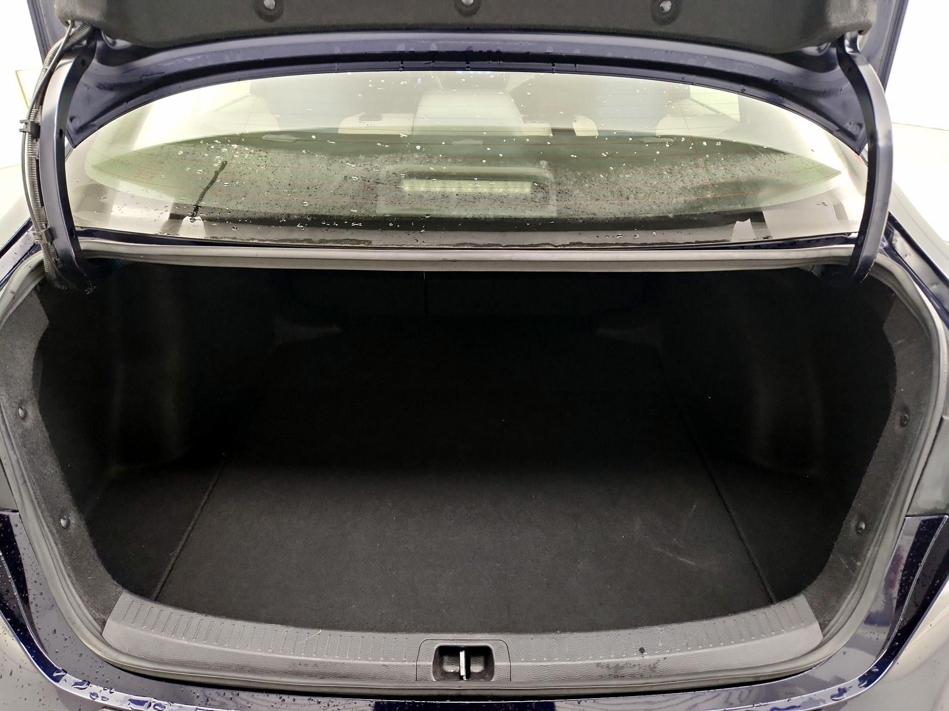 Thumbnail: 2021 Toyota Corolla - 19