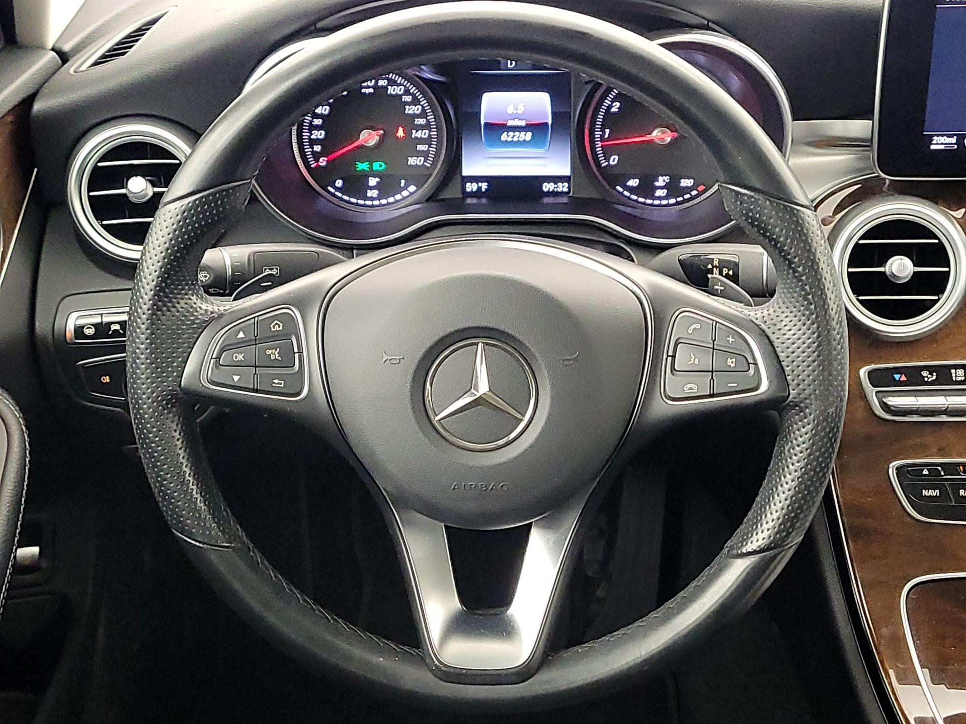 Thumbnail: 2016 Mercedes-Benz C-Class - 10