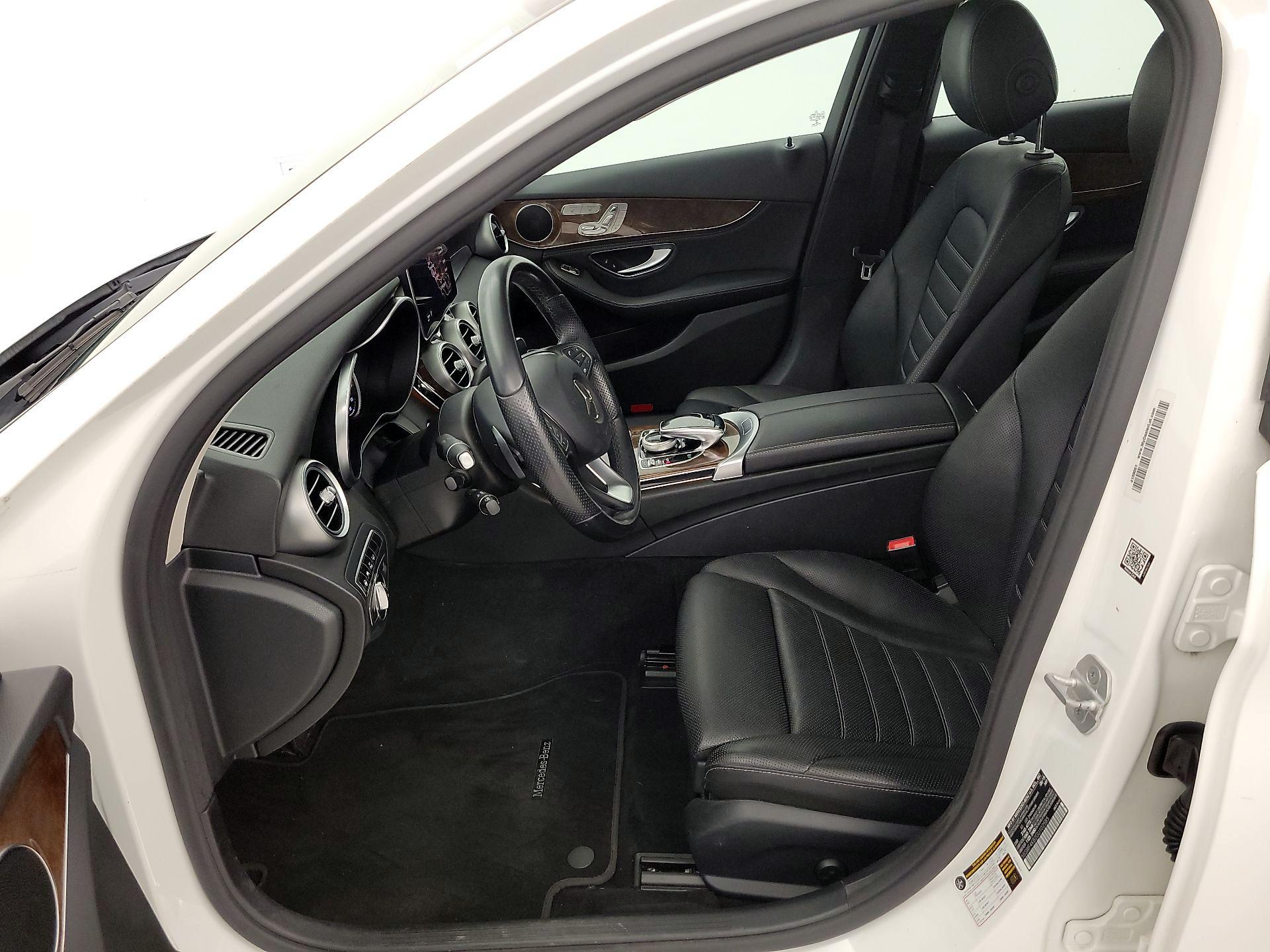 Thumbnail: 2016 Mercedes-Benz C-Class - 11