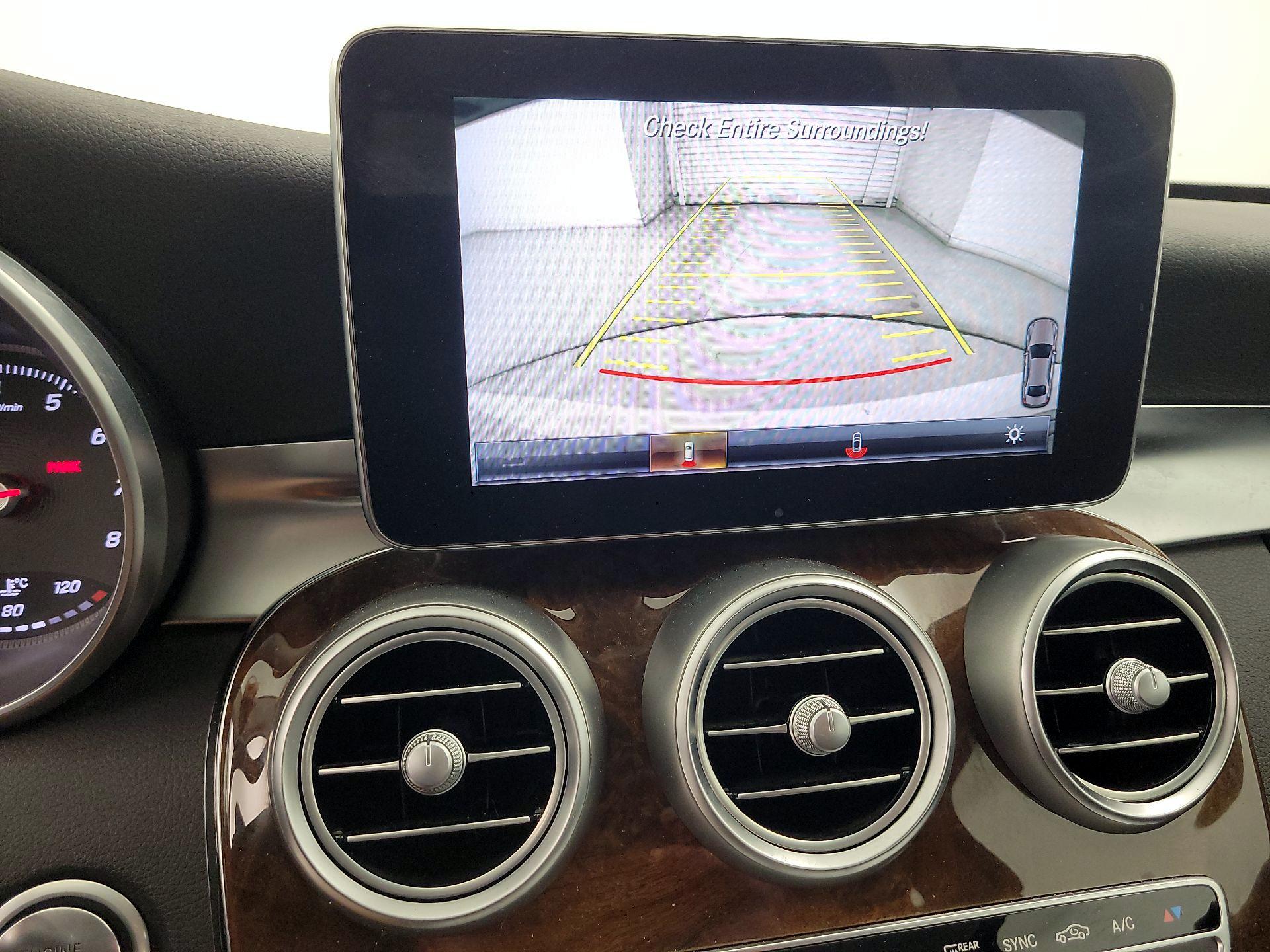 Thumbnail: 2016 Mercedes-Benz C-Class - 15