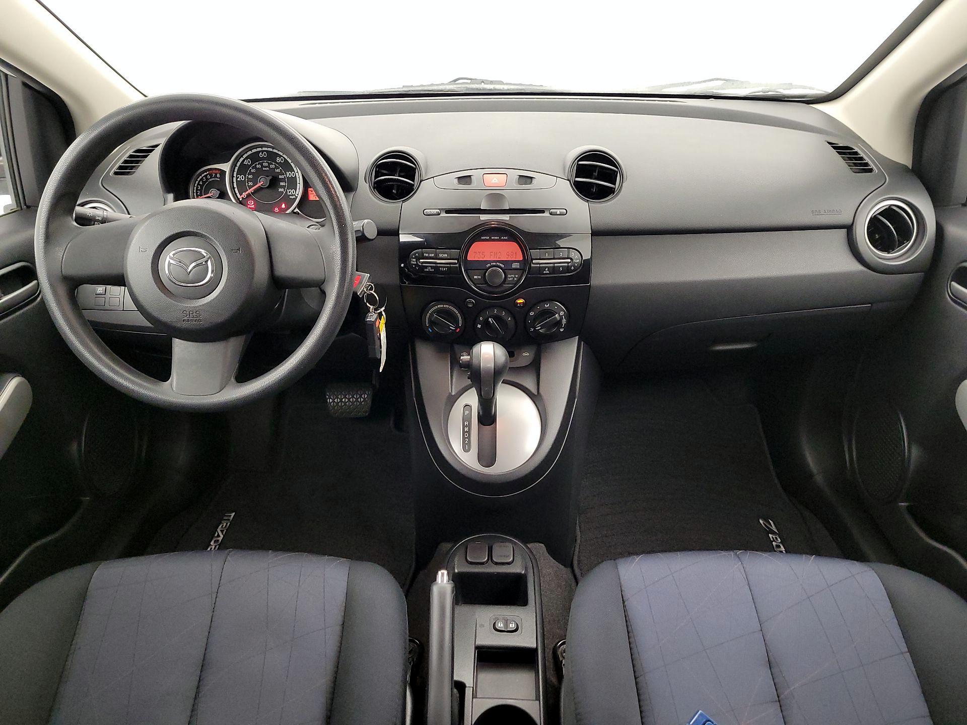 Thumbnail: 2014 Mazda Mazda2 - 9