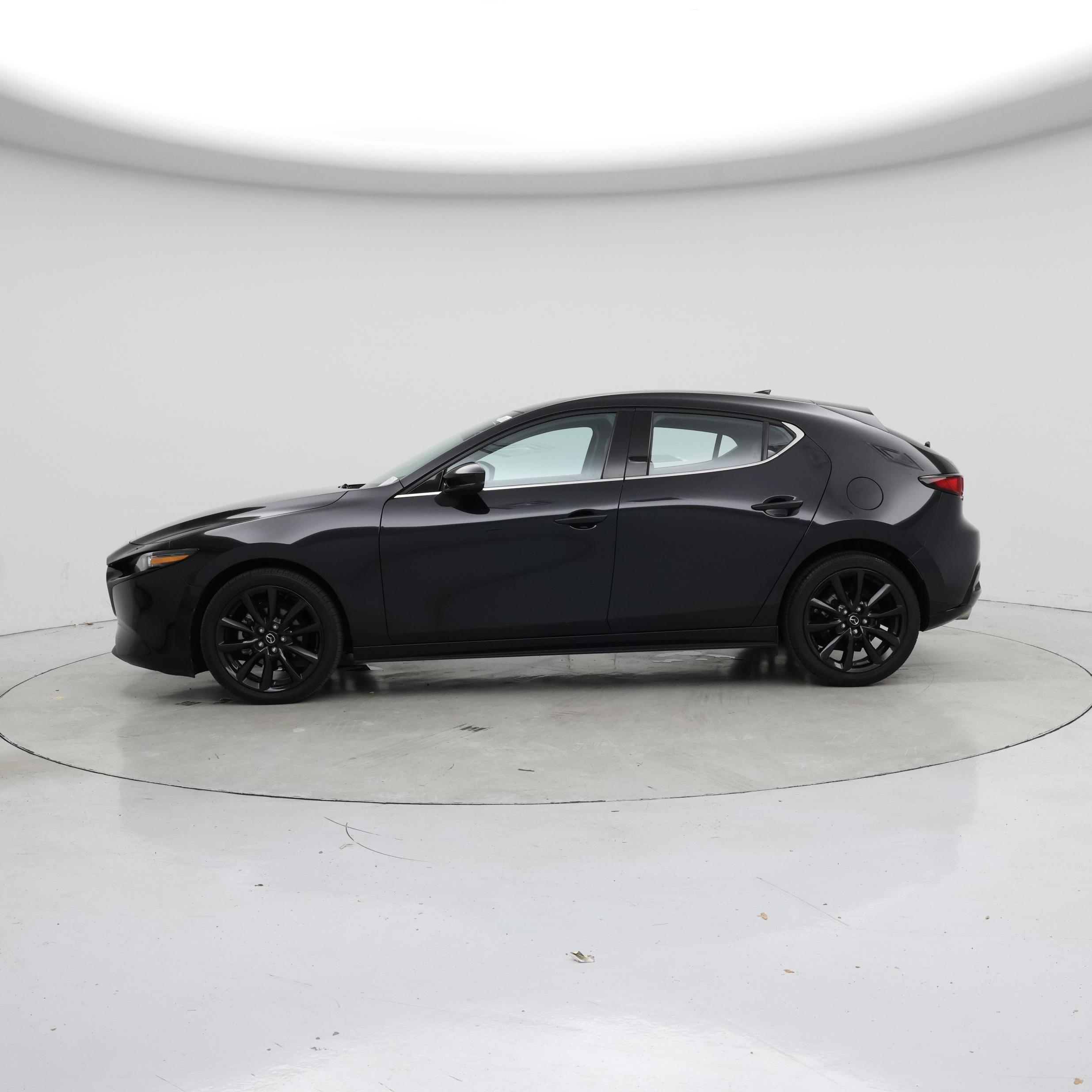 Thumbnail: 2022 Mazda Mazda3 - 3