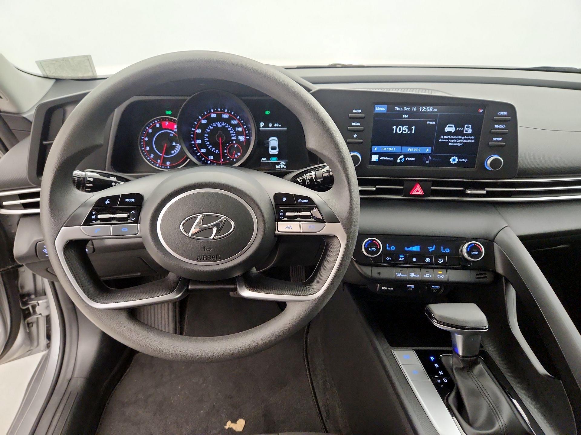 Thumbnail: 2023 Hyundai Elantra - 10