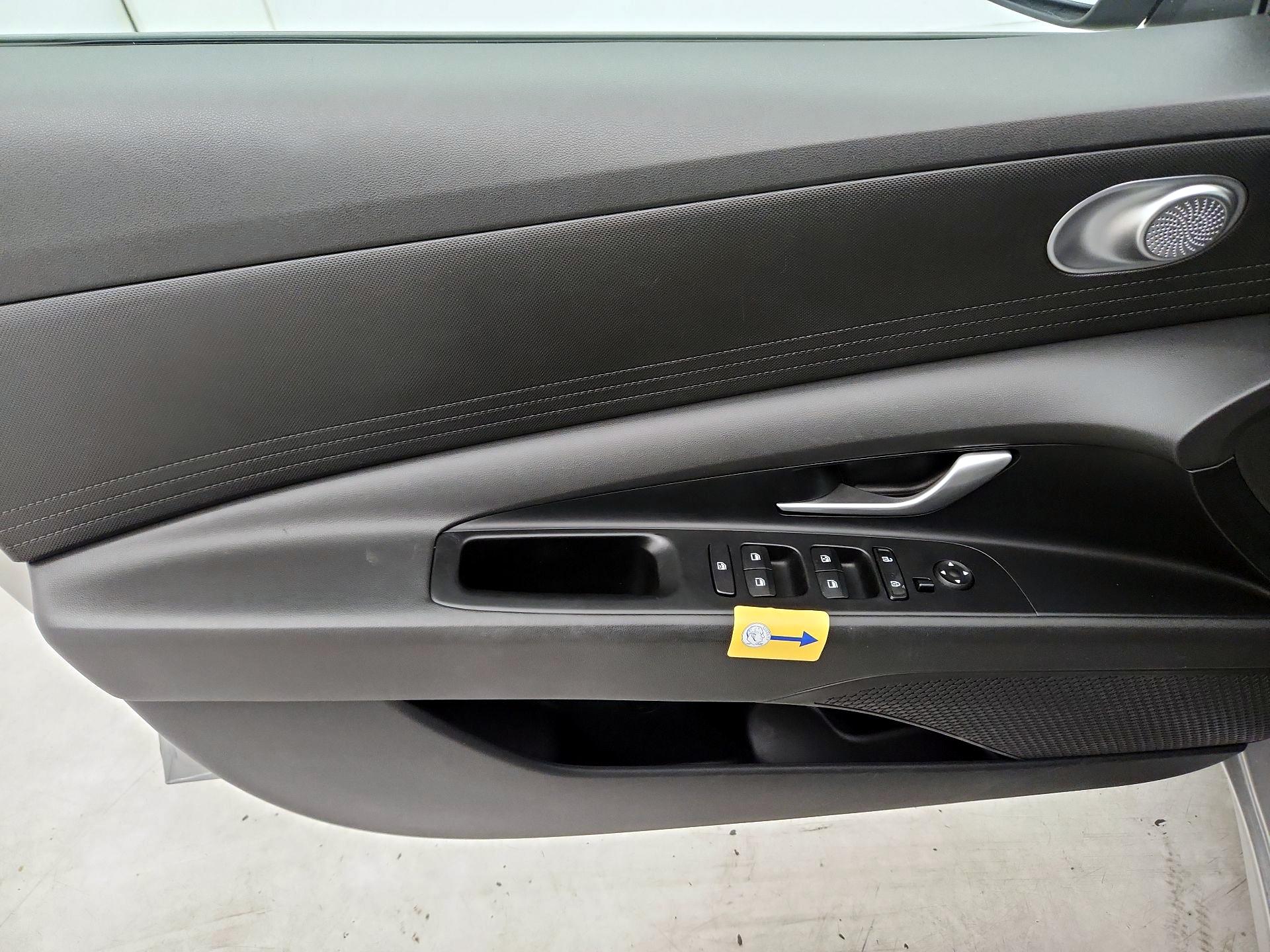 Thumbnail: 2023 Hyundai Elantra - 12