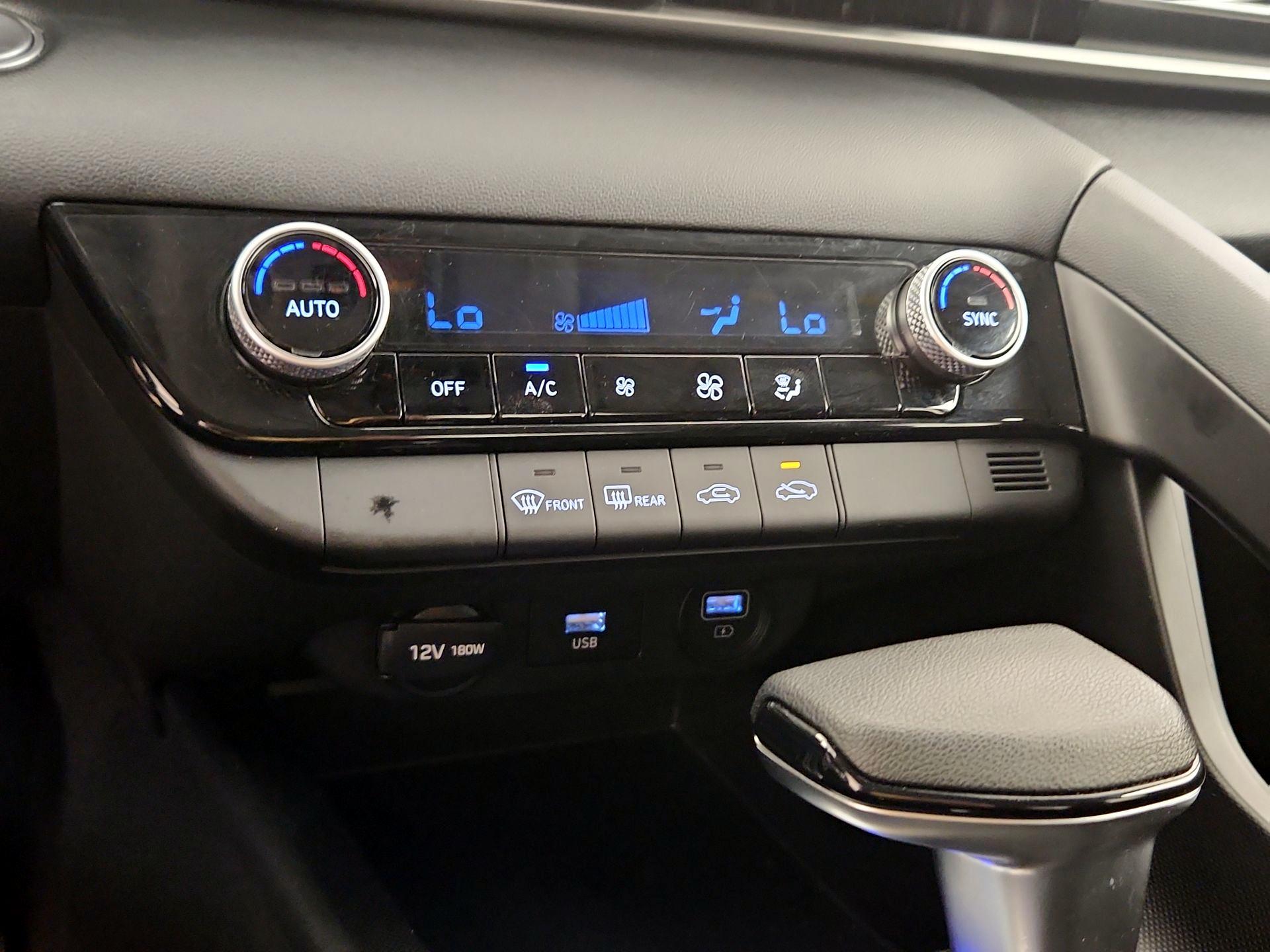 Thumbnail: 2023 Hyundai Elantra - 16