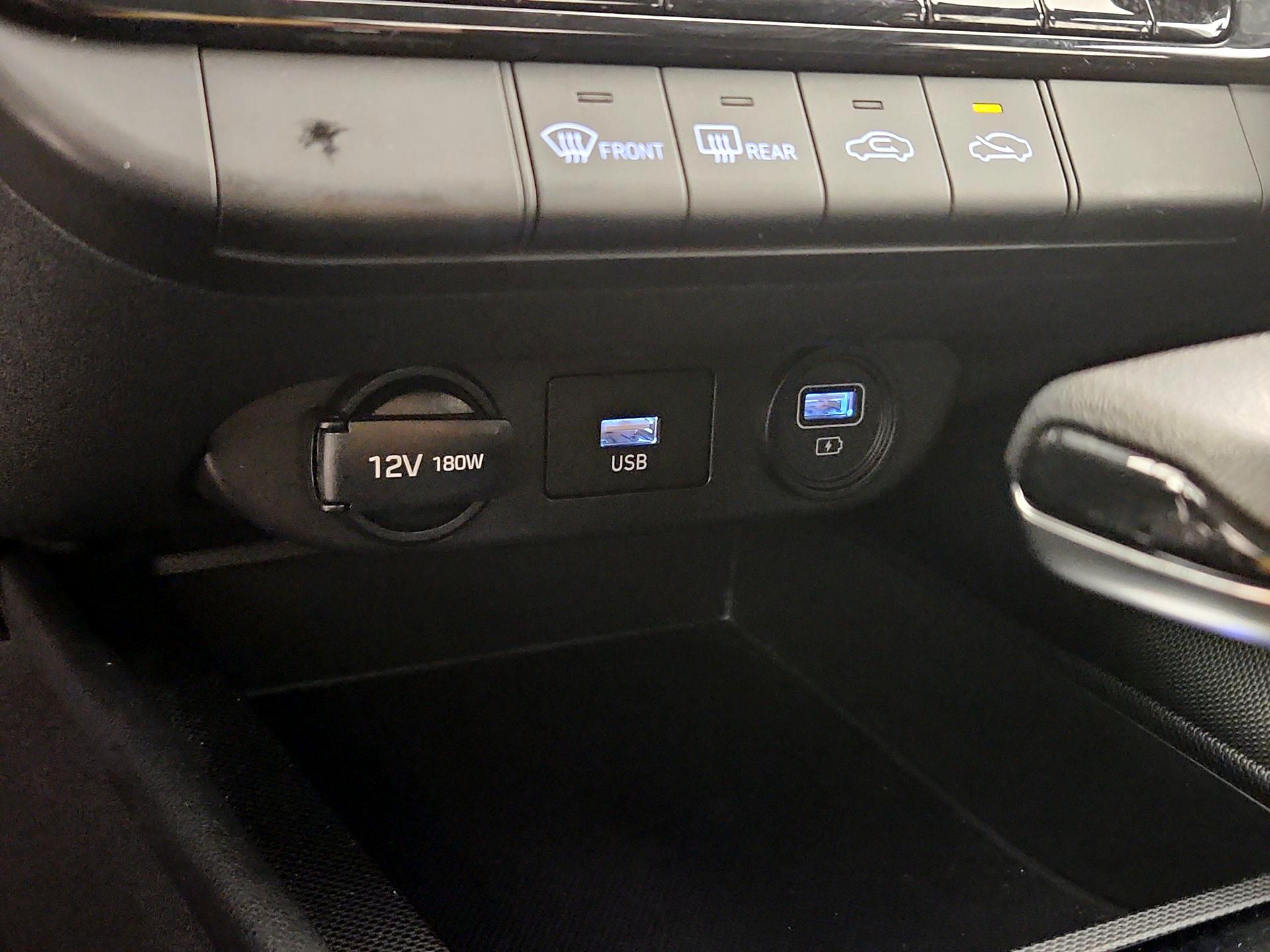 Thumbnail: 2023 Hyundai Elantra - 18