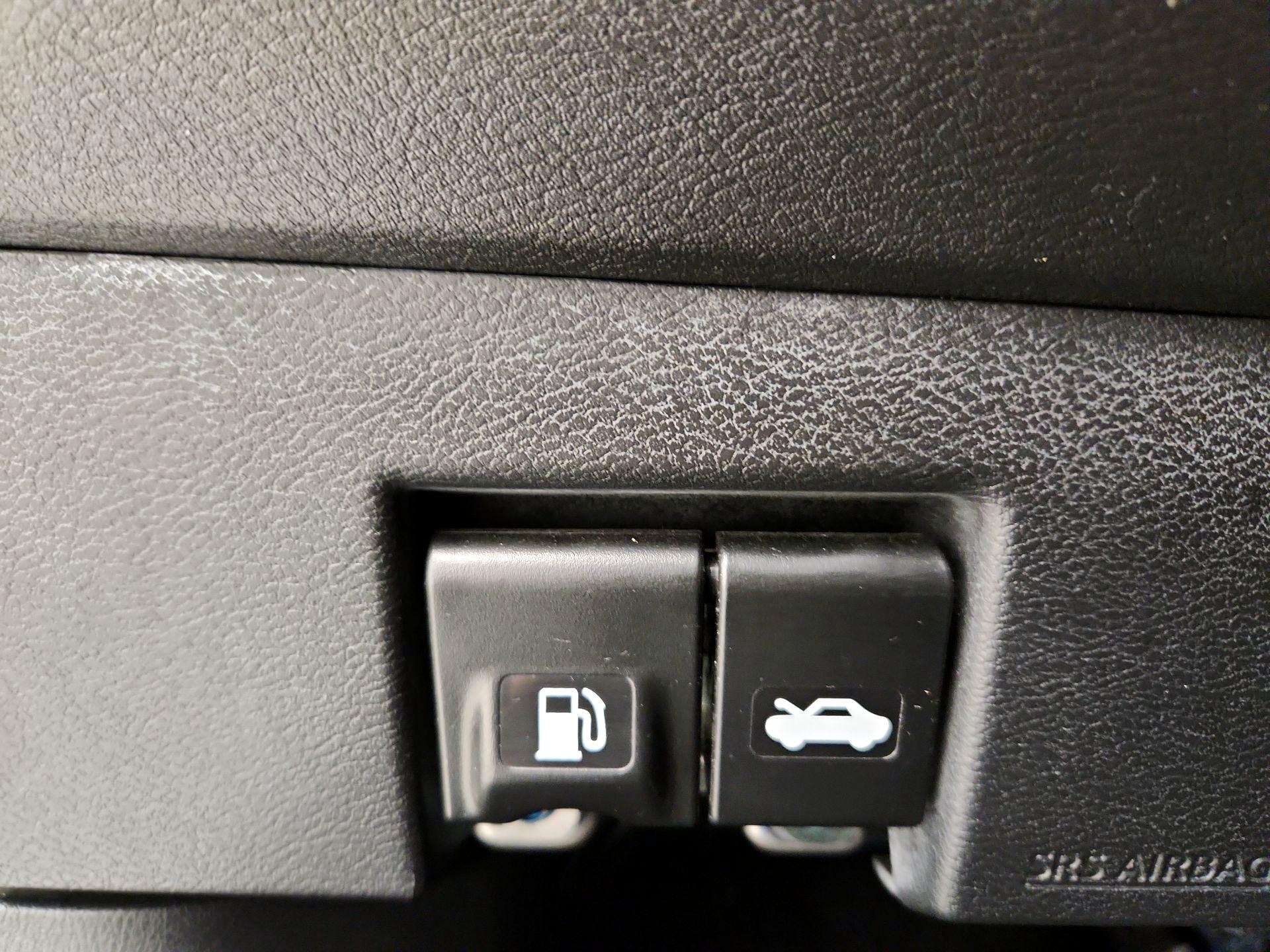 Thumbnail: 2020 Nissan Versa - 13