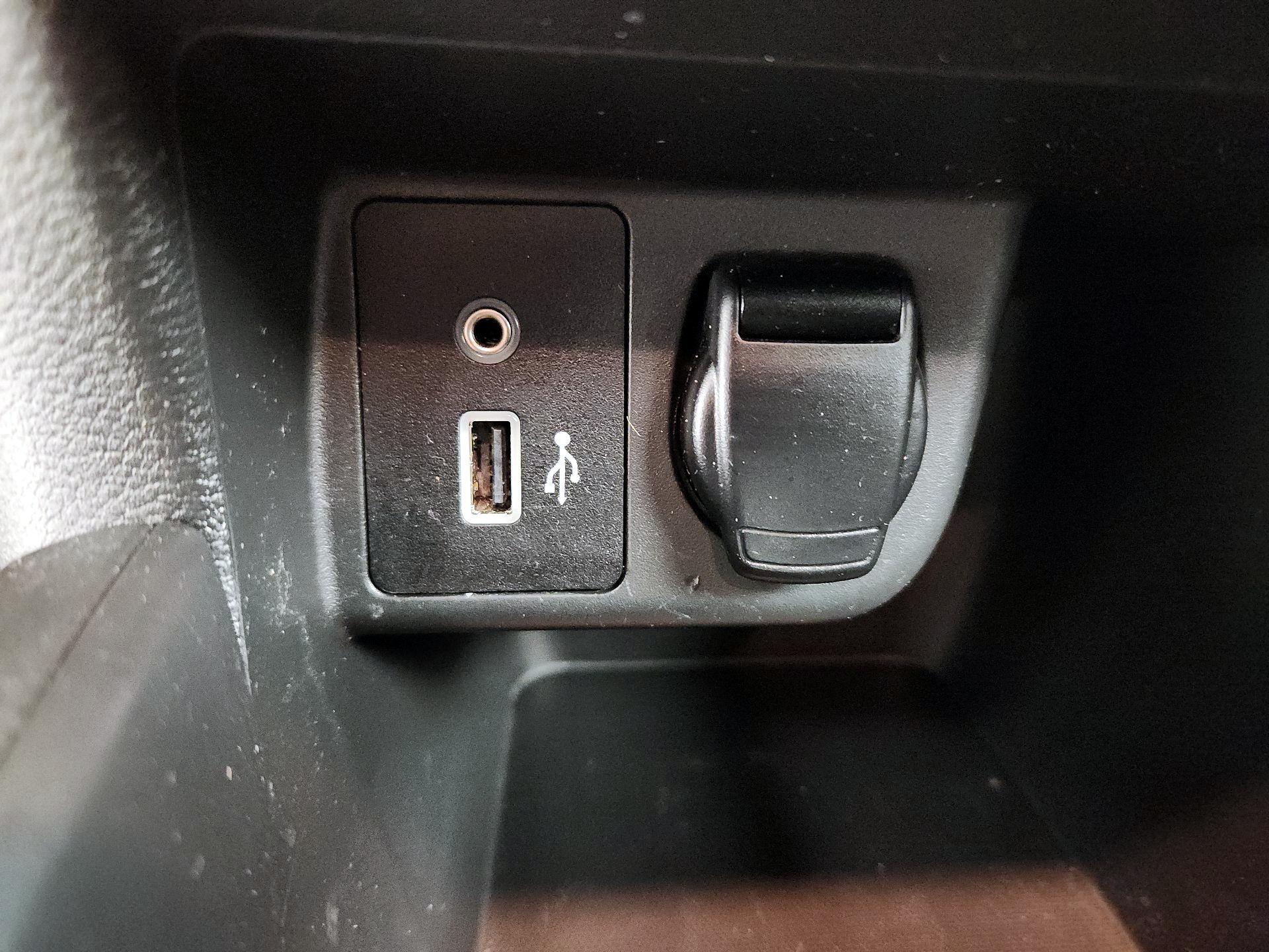 Thumbnail: 2020 Nissan Versa - 18