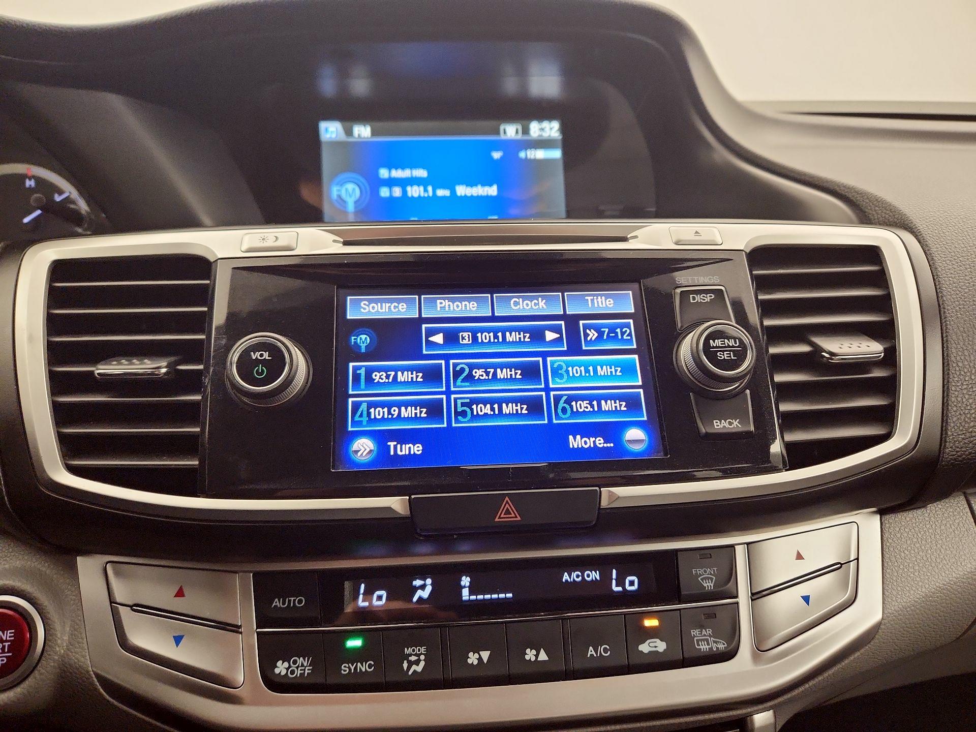 Thumbnail: 2015 Honda Accord - 15
